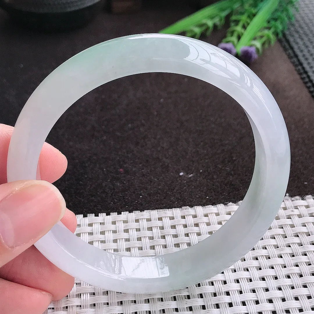 实拍A货翡翠63/12.6/8.3老坑冰胶果冻冰晴大圈口手镯宽边玉镯手环