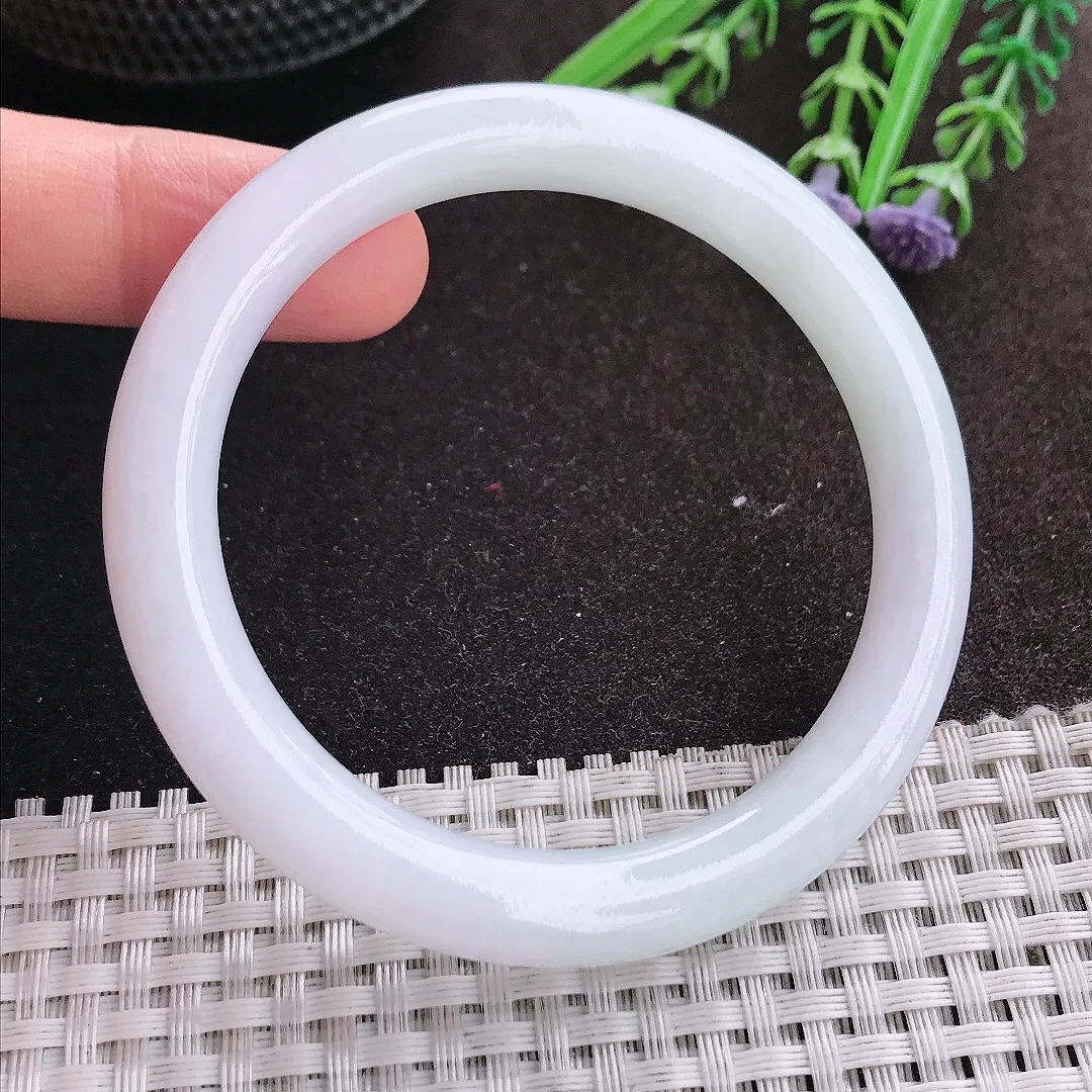 实拍A货翡翠56/8.5/8.9老坑秀气温润白月光圆条手镯翡翠玉镯手环