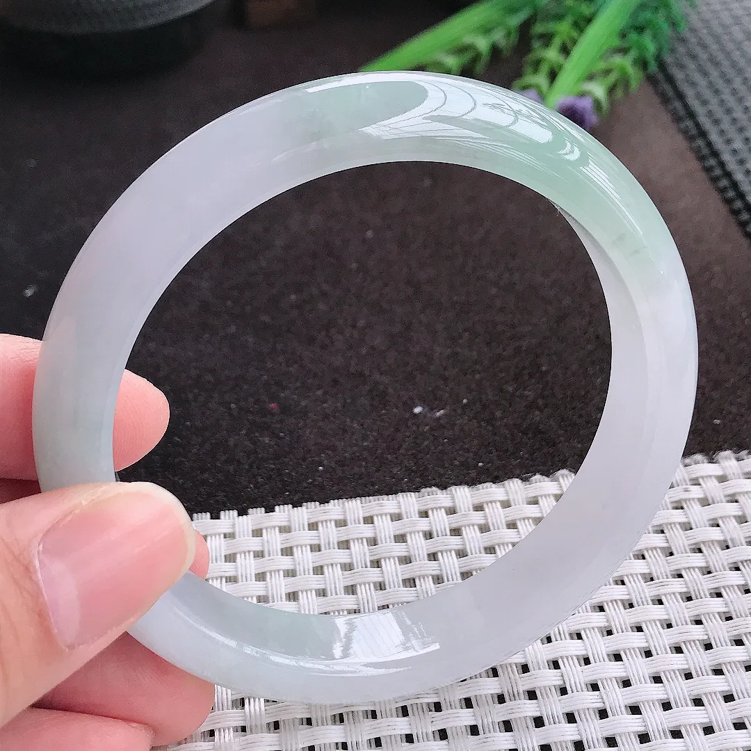实拍A货翡翠63/12.6/8.3老坑冰胶果冻冰晴大圈口手镯宽边玉镯手环