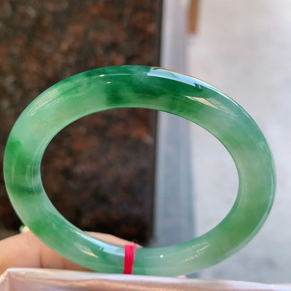 圆条冰绿花 无瑕 尺寸:53.2/9.1 种色俱佳