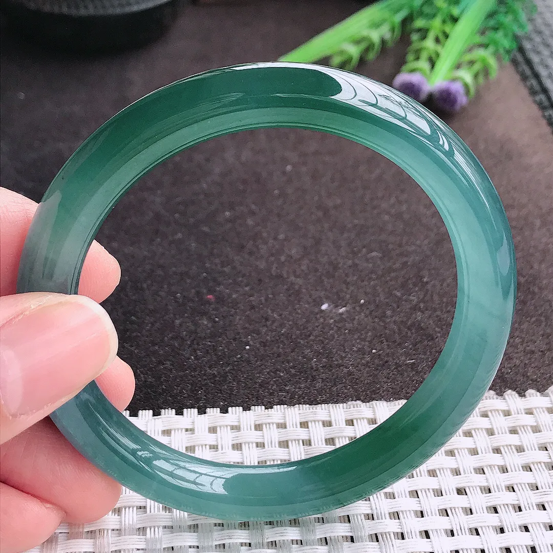 实拍A货翡翠57/8.8老坑冰胶果冻满色天空蓝圆条手镯玉镯手环