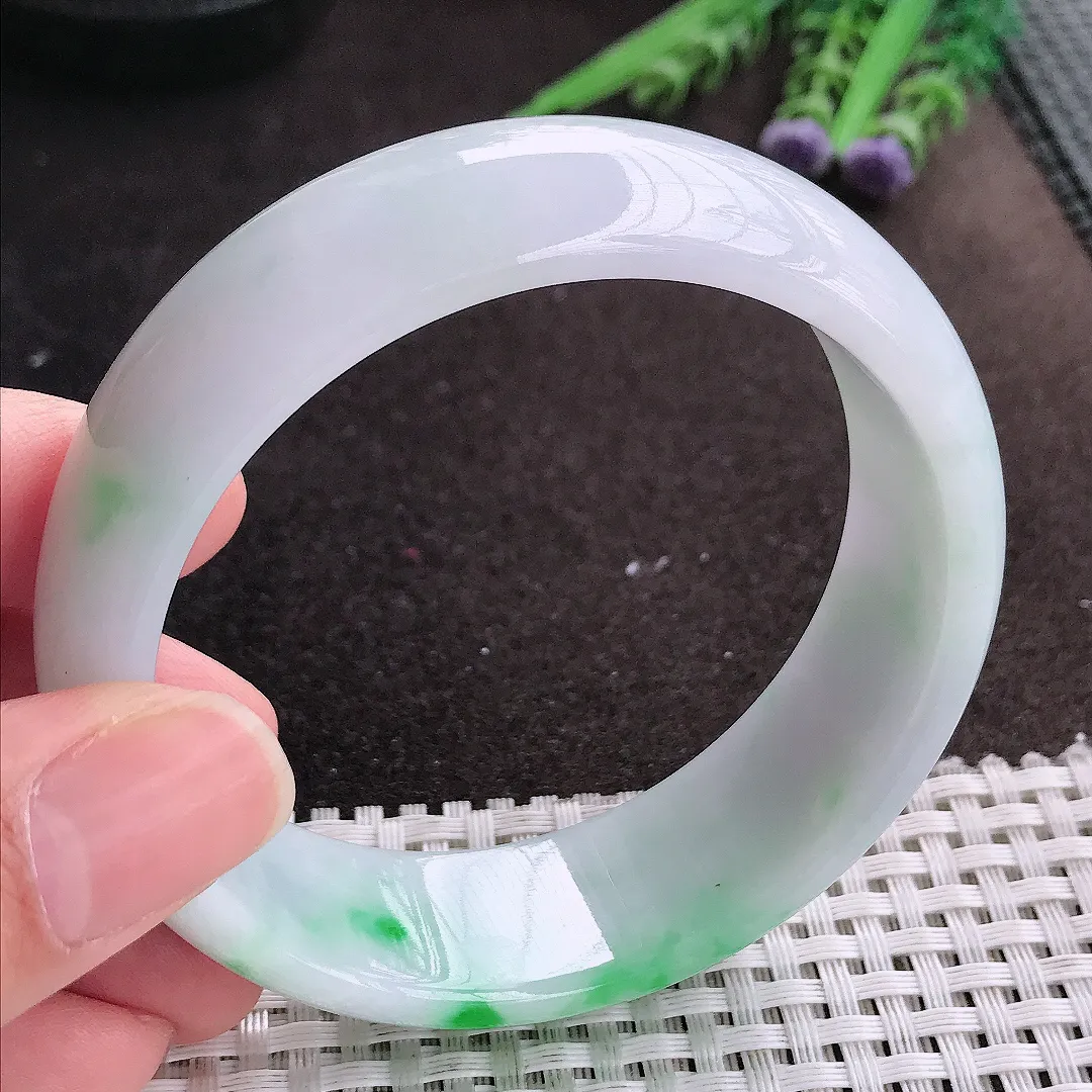 实拍A货翡翠59.8/19.8/7.8老坑精美飘阳绿手镯宽边轮胎镯手环