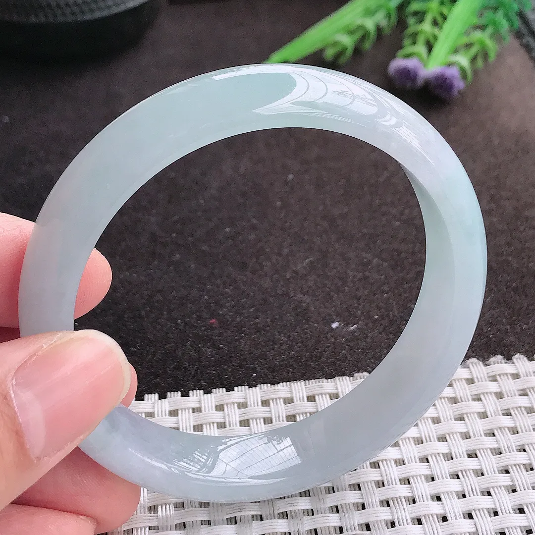 实拍A货翡翠56.8/13.2/7.5老坑冰胶水灵天空蓝手镯宽边玉镯手环