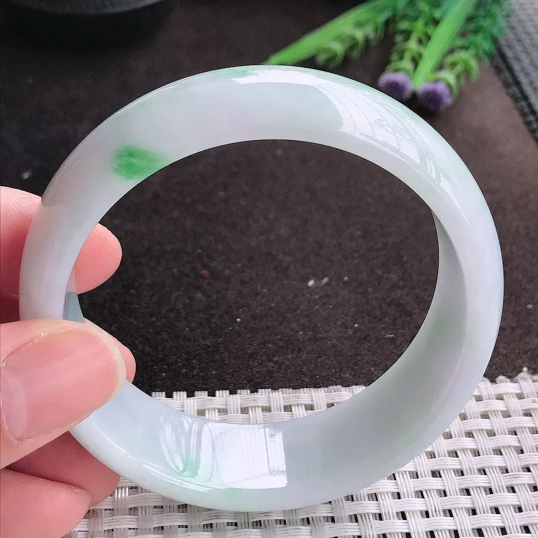 实拍A货翡翠59.8/19.8/7.8老坑精美飘阳绿手镯宽边轮胎镯手环