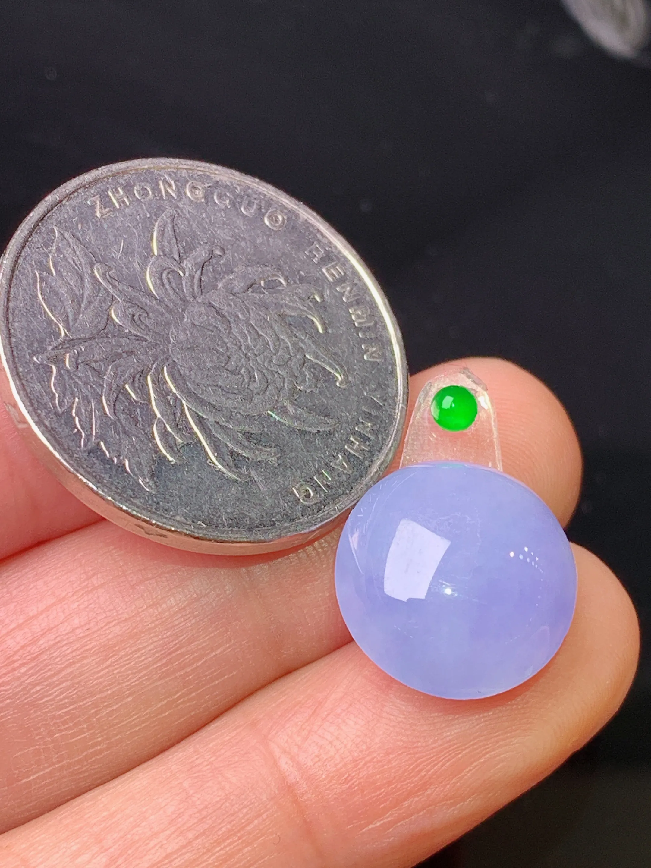 镶嵌款 紫罗兰蛋面吊坠 玉质细腻 色泽清新艳丽 整体尺寸13.5*13.3*6.3