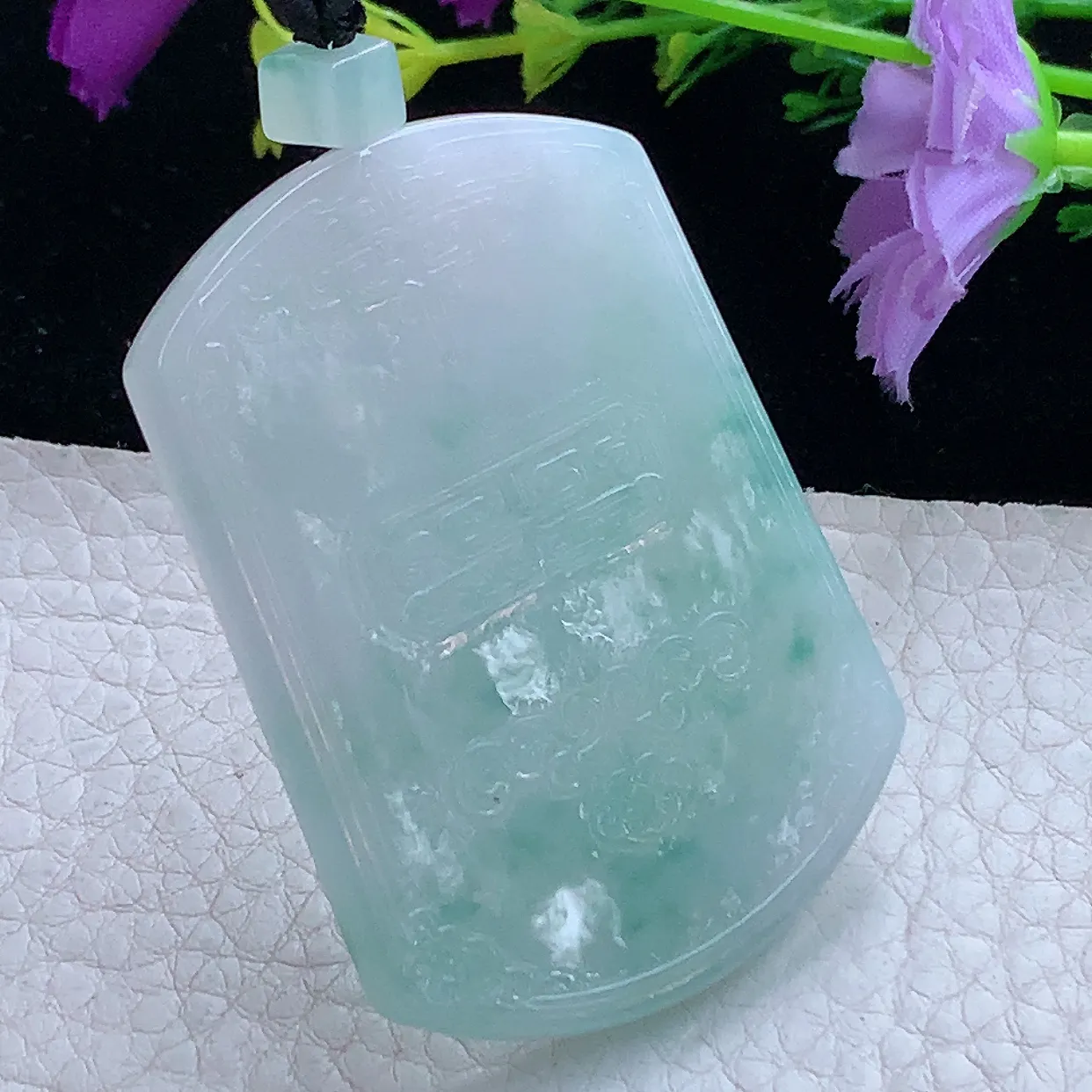 xqa实拍53*38*5.2缅甸翡翠雕花平安无事牌玉坠