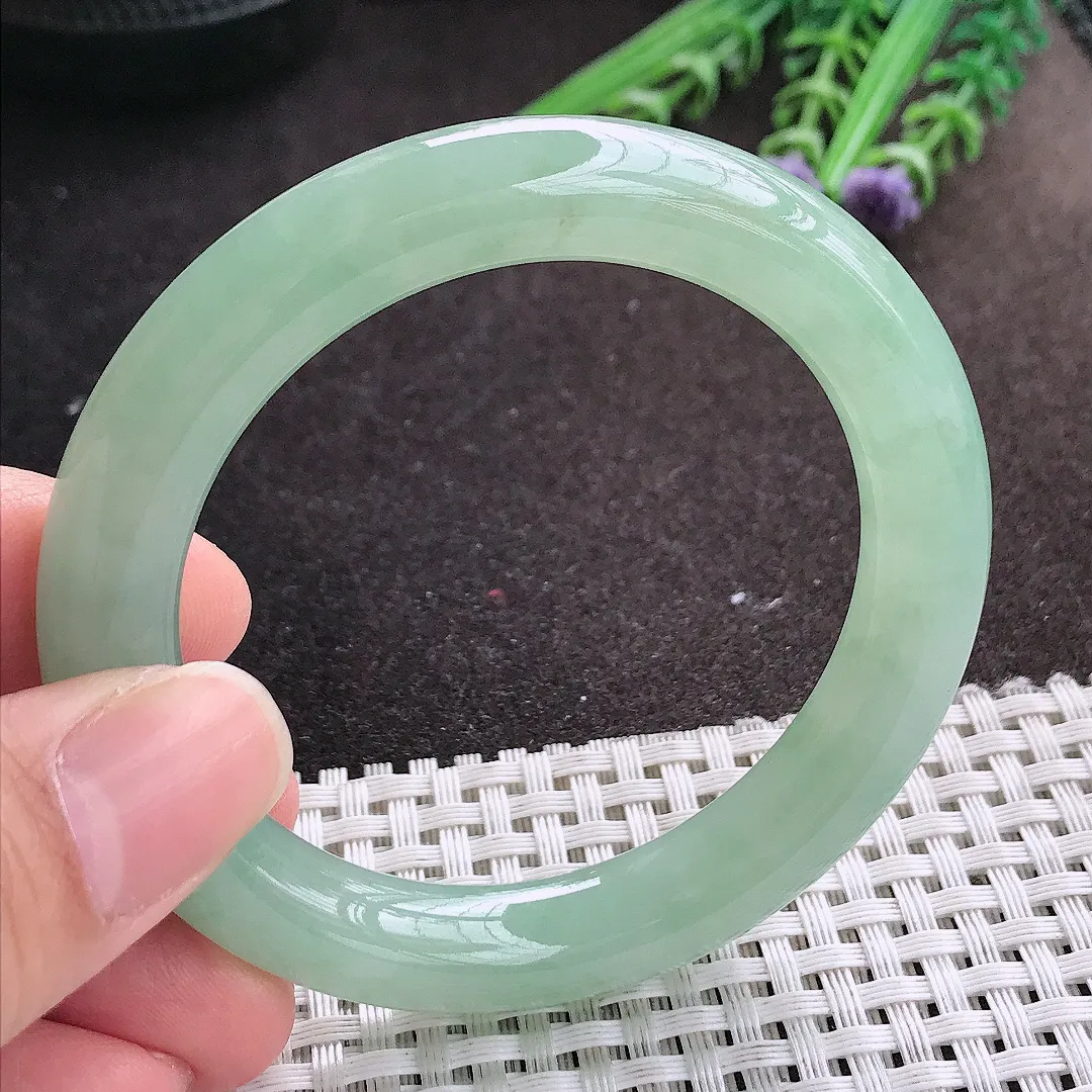 实拍A货翡翠52.5/9.9/9.7老坑冰胶水灵冰晴绿圆条手镯玉镯手环