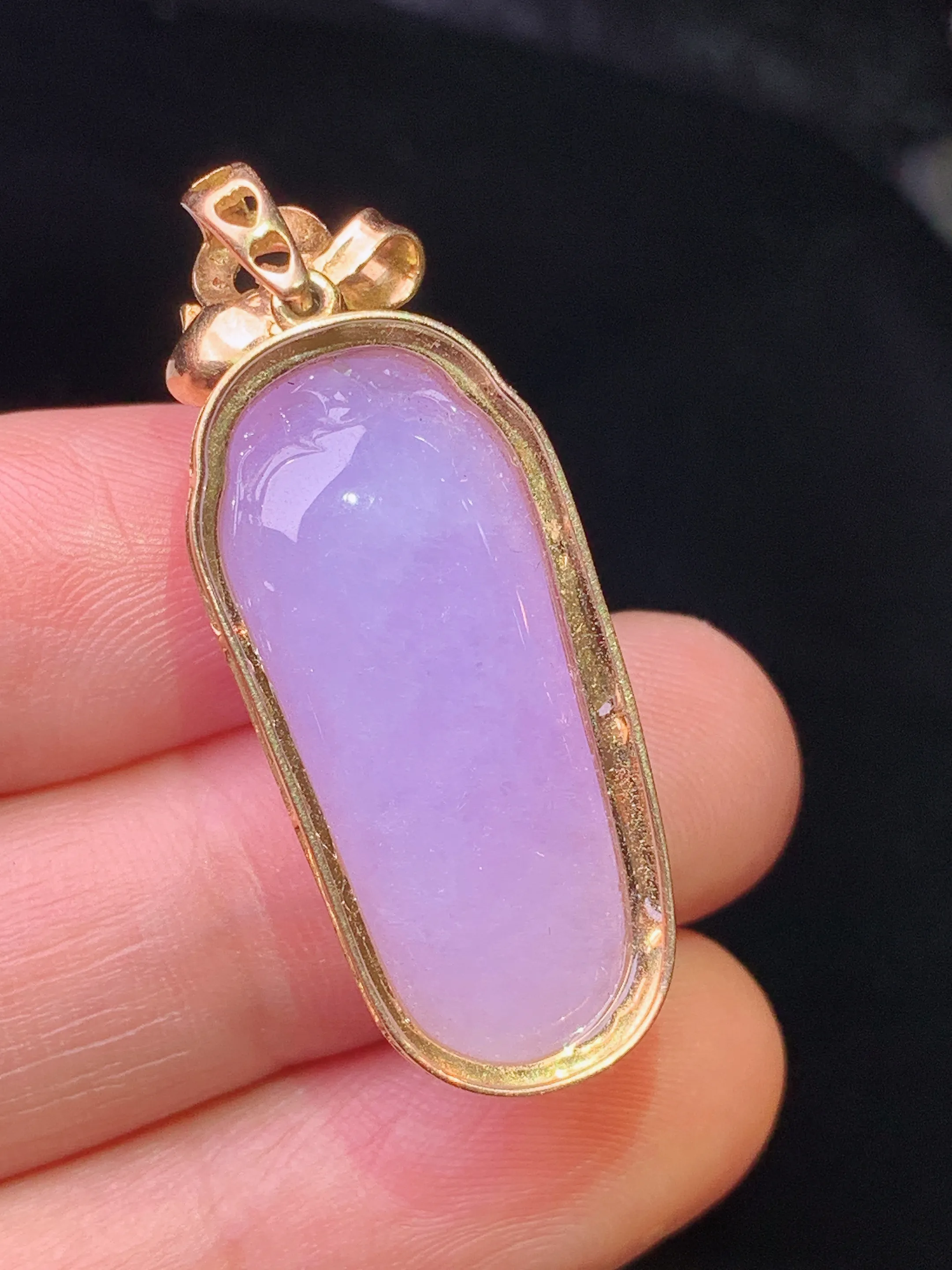 18k金镶嵌紫罗兰福瓜吊坠 玉质细腻 色泽清新艳丽 整体尺寸36.2*14*8.5