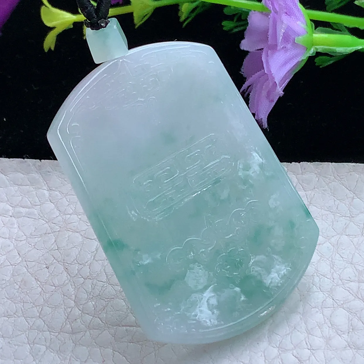 xqa实拍53*38*5.2缅甸翡翠雕花平安无事牌玉坠