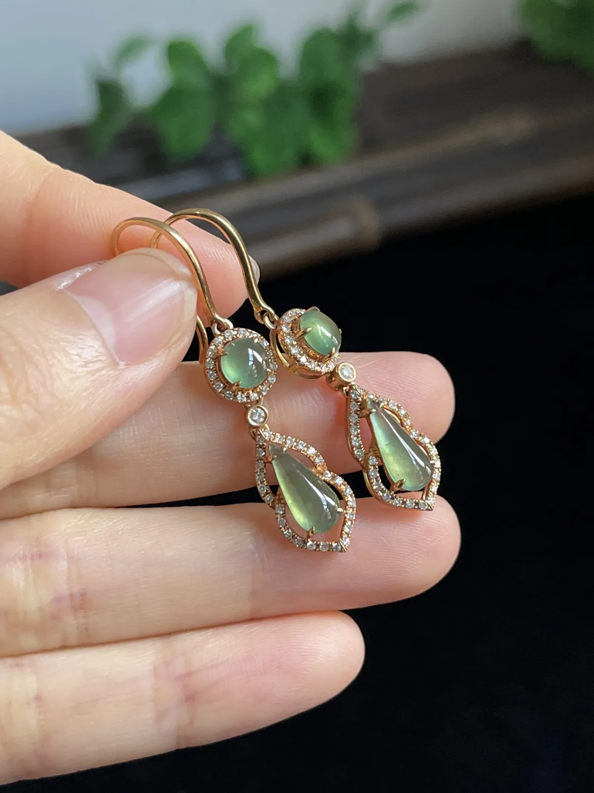 翡翠耳坠，印记：G18K,伴钻石