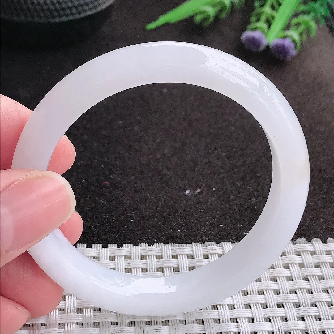 实拍A货翡翠52/9.2/7.9老坑冰润月光白手镯宽边玉镯手环