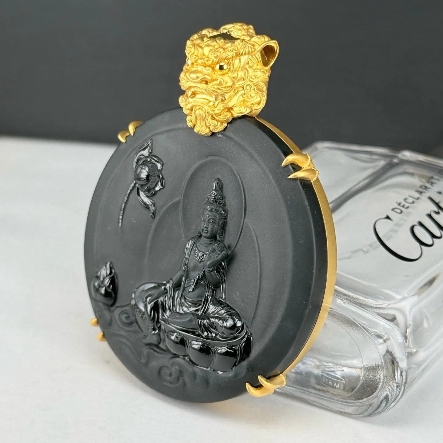 精品18k重金豪镶墨翠观音 种好色正 黑度好 打灯通透 油性十足 尺寸70