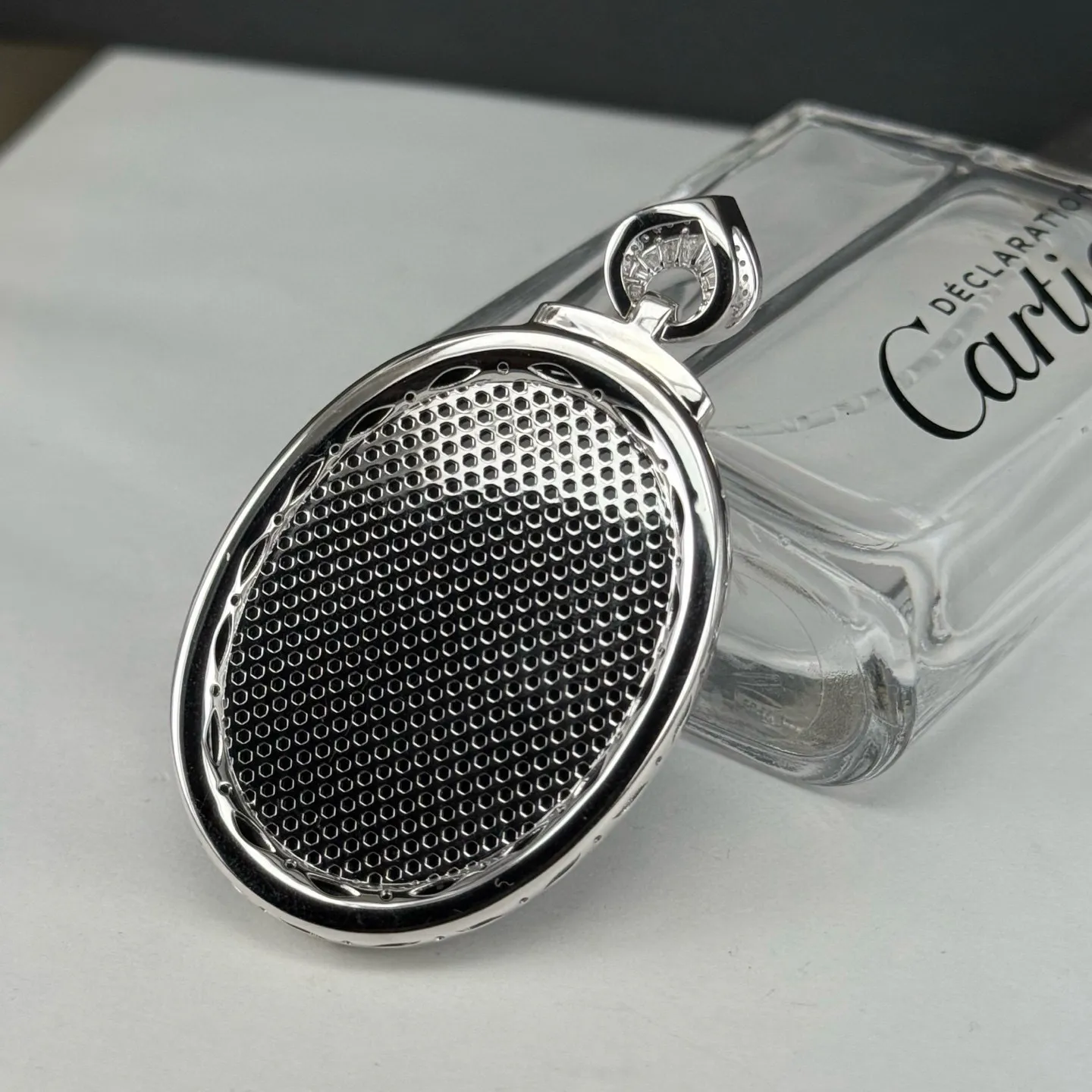 墨翠无事牌 种好色正 黑度极好 打灯通透 油性十足 尺寸66.8