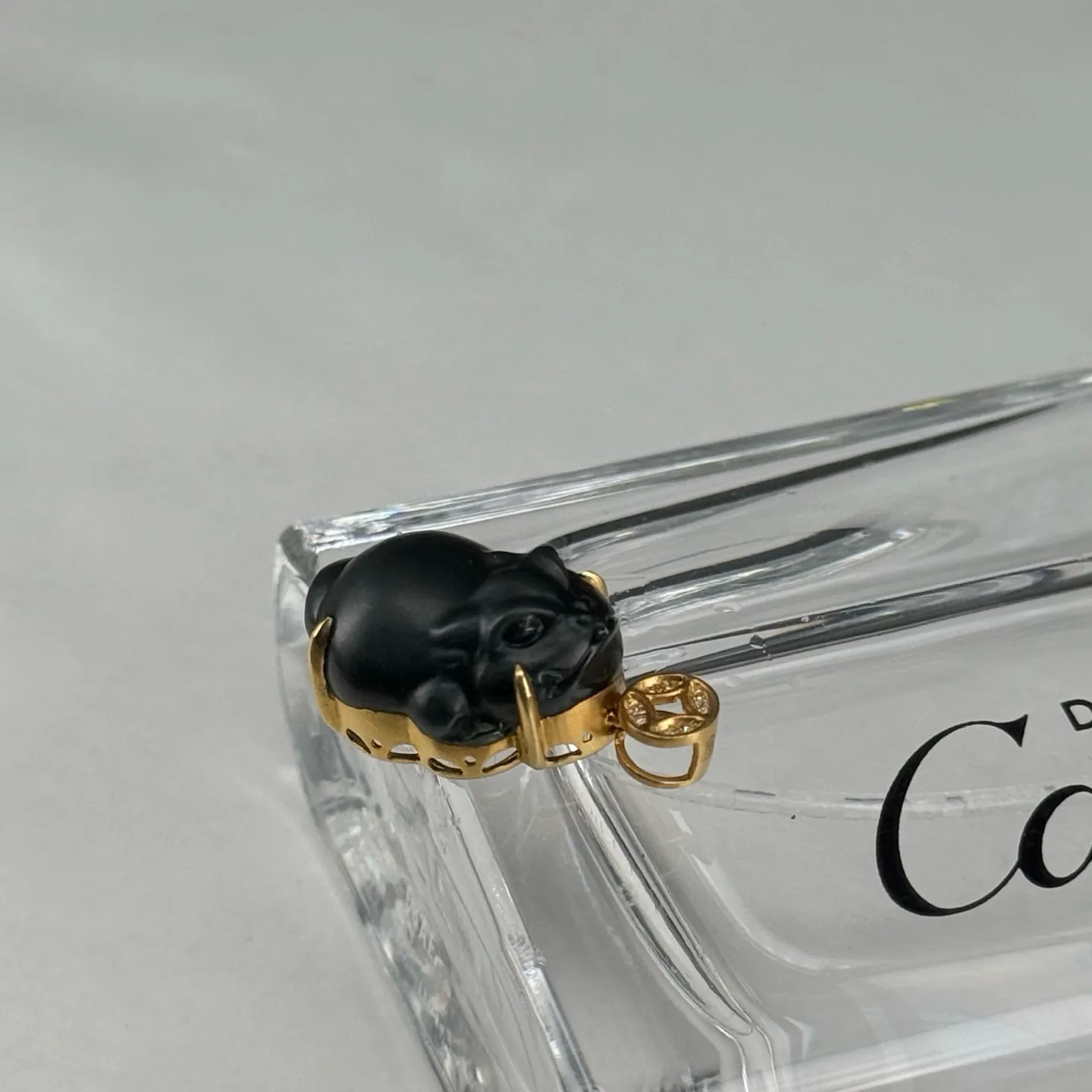 精品18k墨翠貔貅吊坠 种好色正 黑度极好 打灯通透 油性十足 尺寸25.2