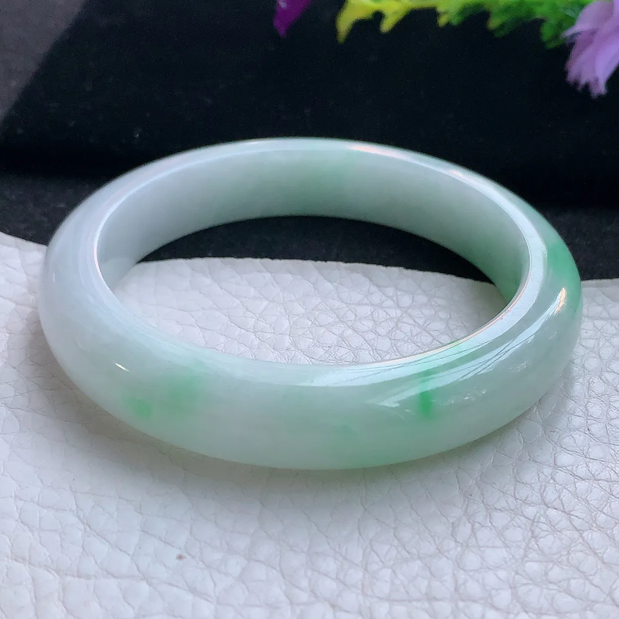 yh实拍56.5*11.8*8.5平安镯 天然翡翠A货手镯白底青宽边玉镯子