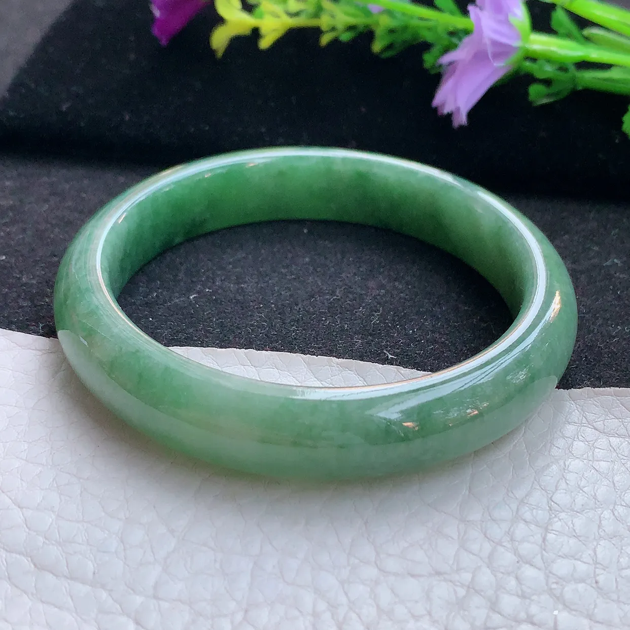 xx实拍56*11.8*7.6平安镯 天然翡翠A货手镯水润辣绿宽边正圈玉镯子
