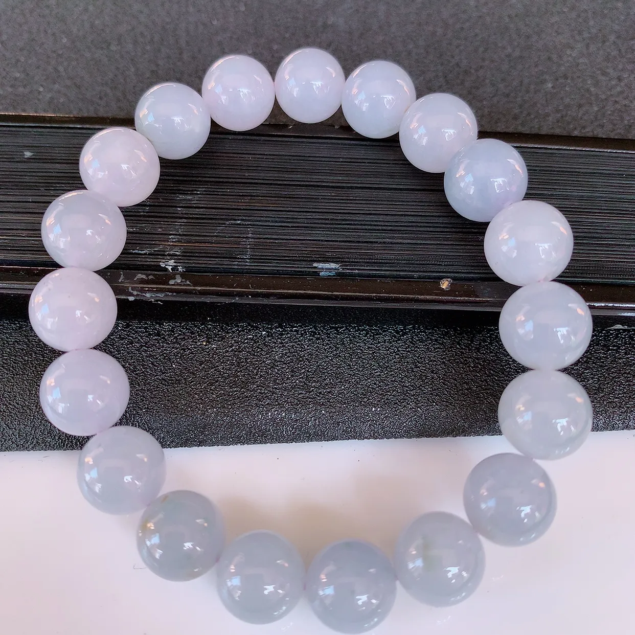 自然光实拍，冰润紫罗兰翡翠手串手链，种老水足，冰清玉润  颜色漂亮  #57.28取一尺寸10