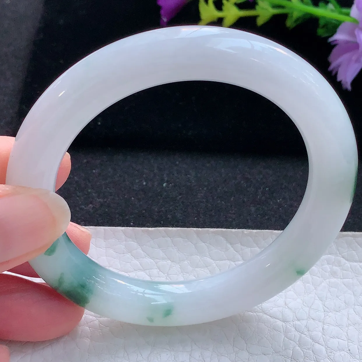 yh实拍55*10.5*10美人镯 天然翡翠A货手镯冰飘花圆条玉镯子 叮当镯