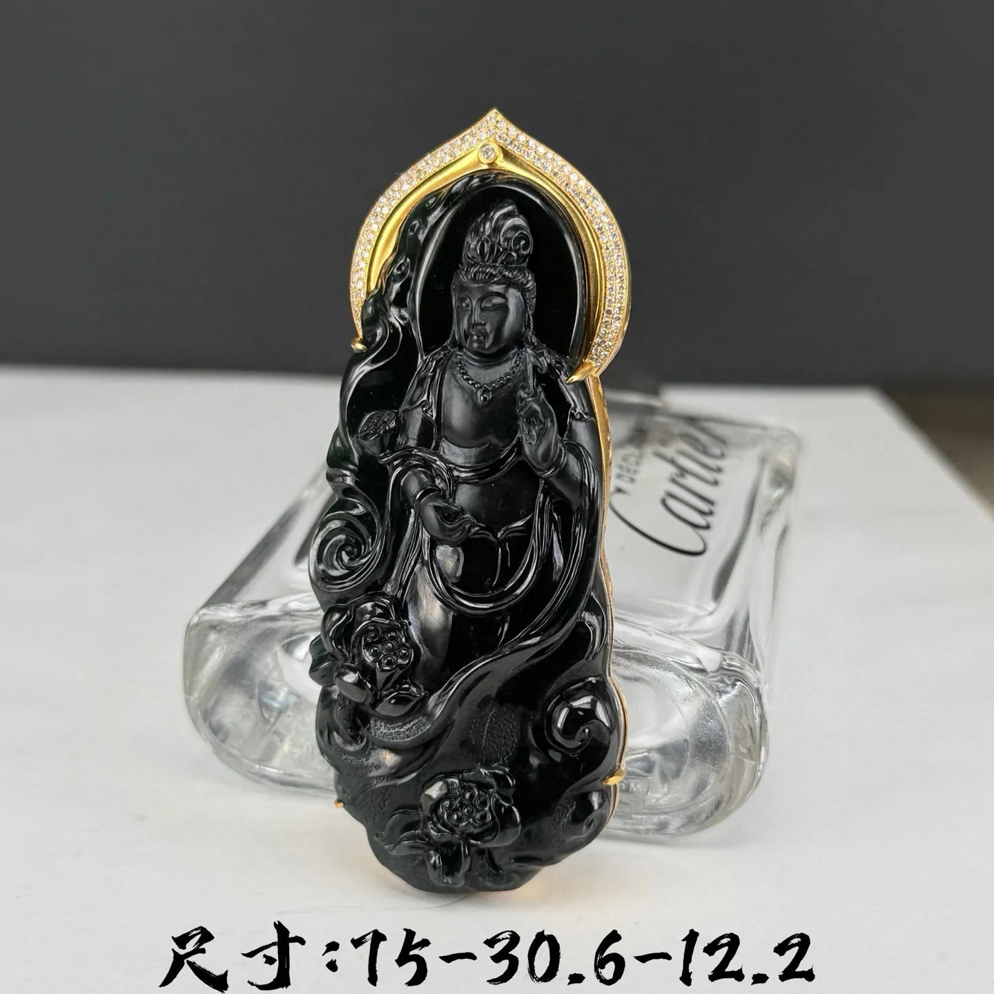 精品18k墨翠站观音 种好色正 黑度极好 打灯通透 油性十足  尺寸75