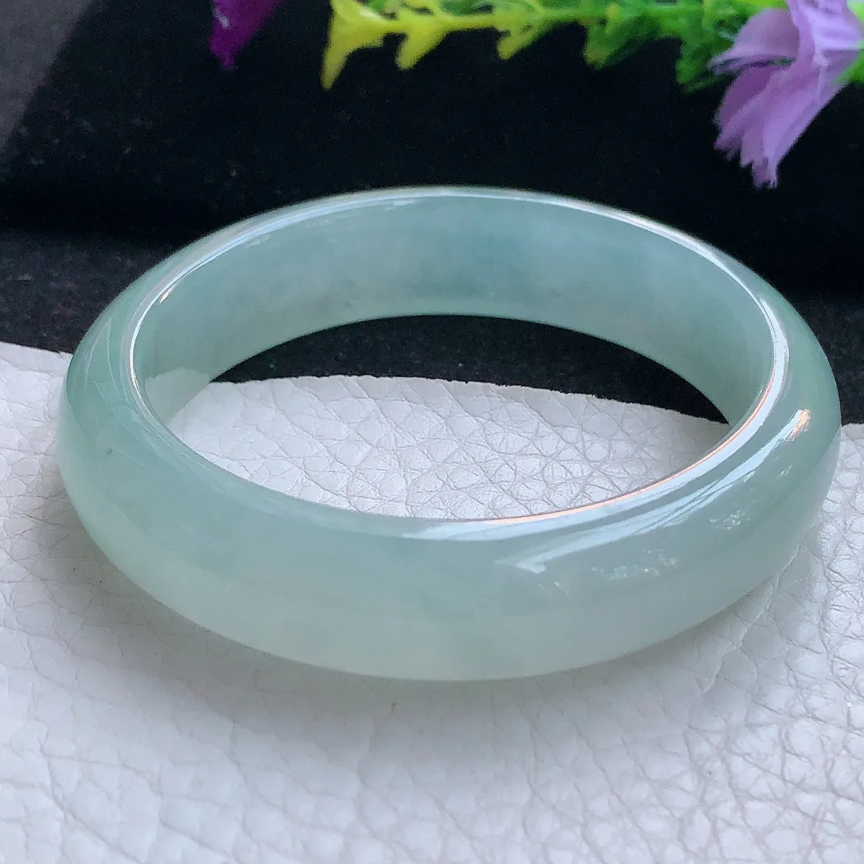 r实拍53*47*12.5*7.3贵妃镯 天然翡翠A货手镯冰晴蛋形宽边玉镯子