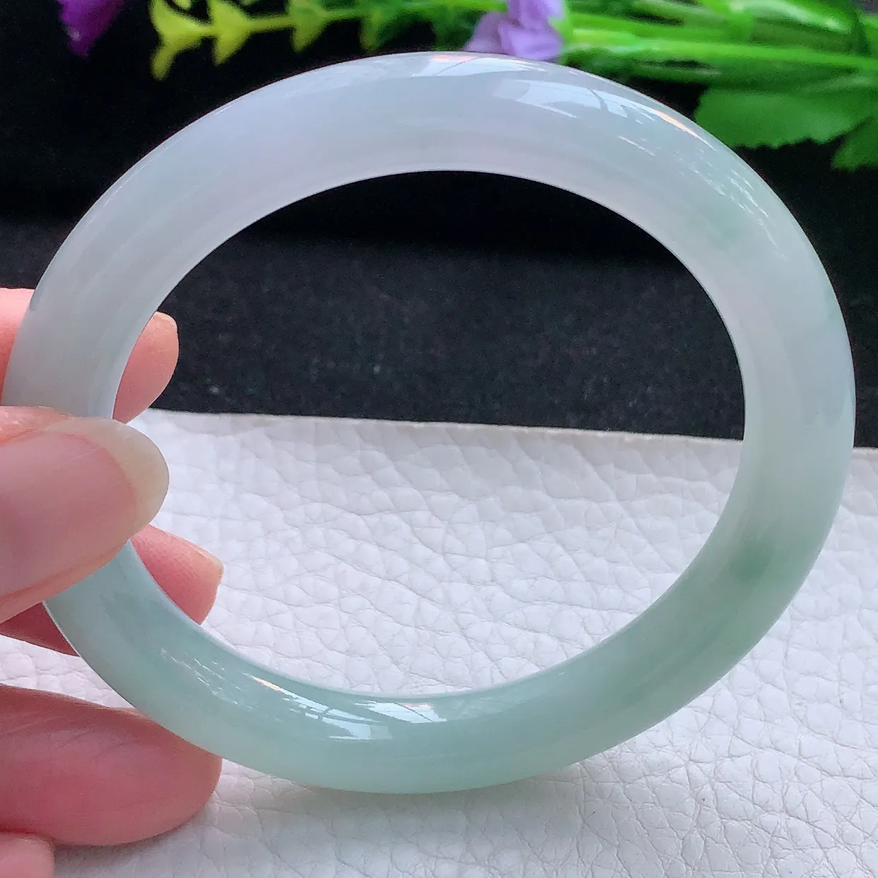 r实拍58*9.8*9.5美人镯 天然翡翠A货手镯清新圆条正圈玉镯子 叮当镯