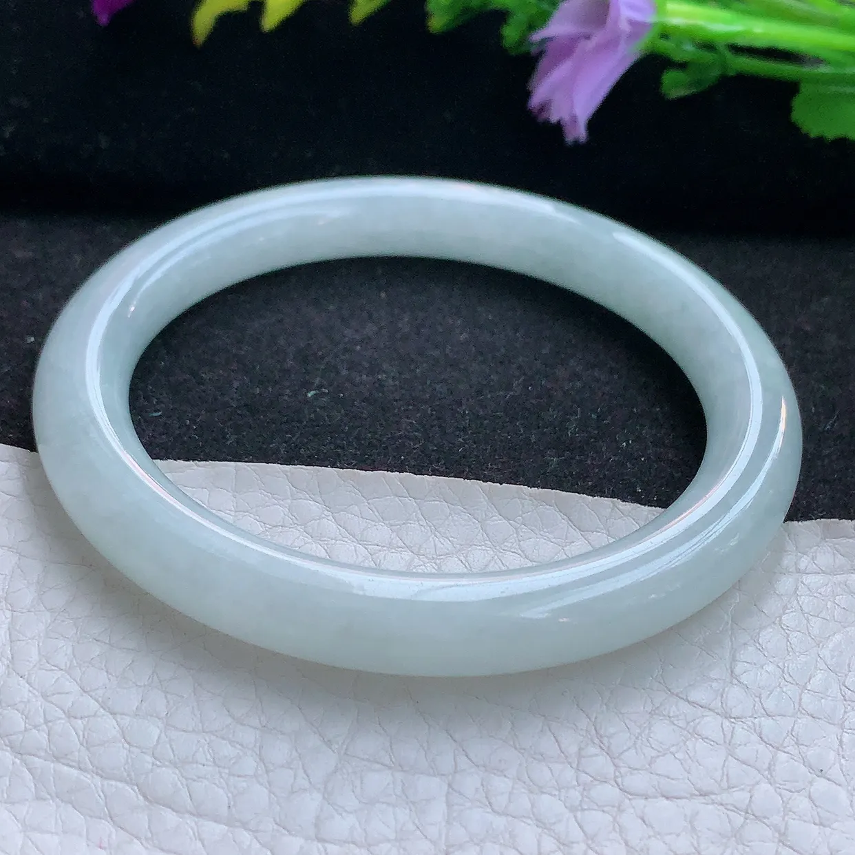 ee实拍57*8.2*8.8叮当镯 天然翡翠A货手镯浅绿水润圆条玉镯子 美人镯