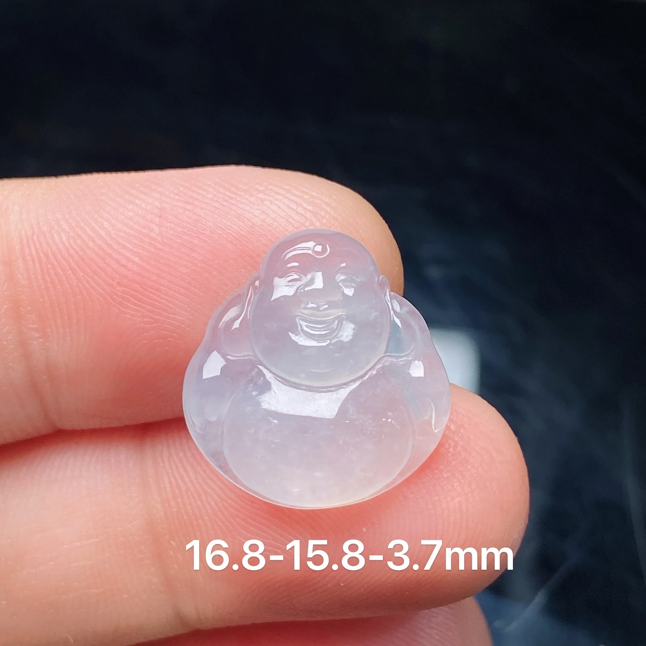 冰种舒佛，冰润细腻，品相好，种水足，整体尺寸16.8*15.8*3.7