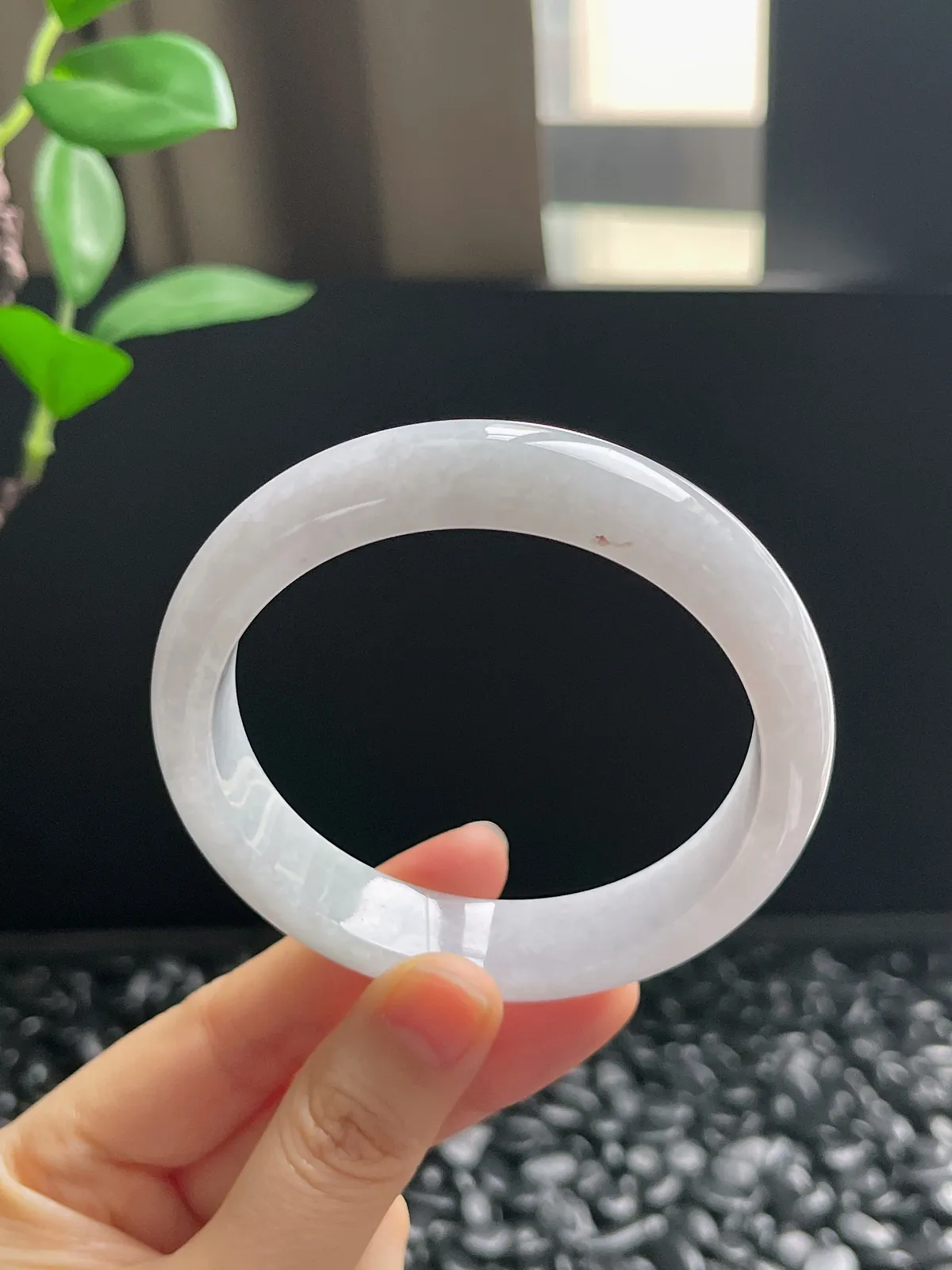 正圈59.5圈口，翡翠糯化种白色手镯