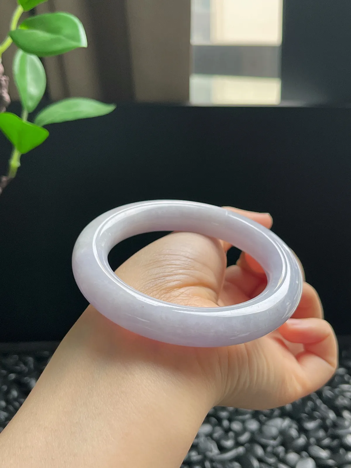 圆镯56圈口，翡翠糯化种紫色手镯