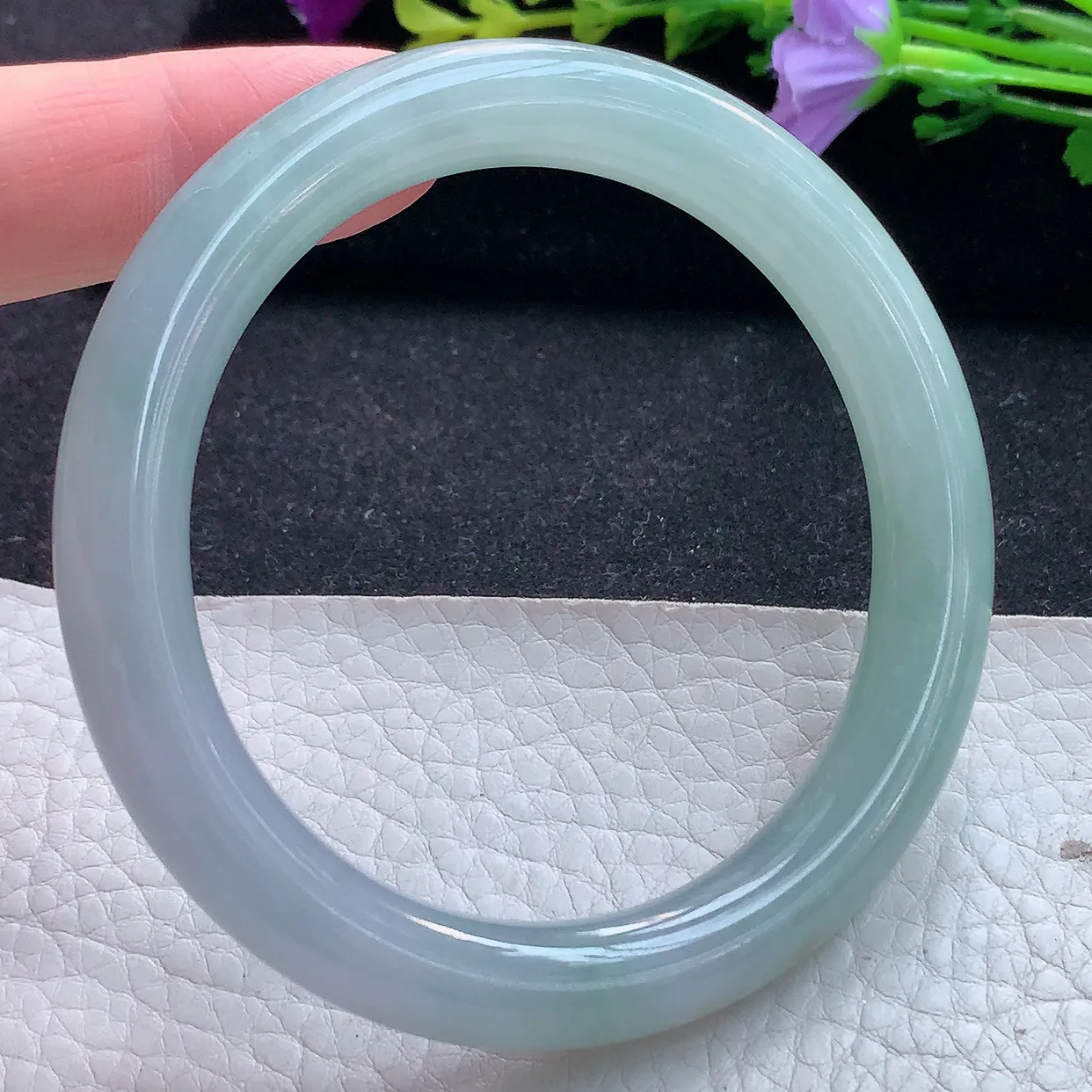 r实拍58*9.8*9.5美人镯 天然翡翠A货手镯清新圆条正圈玉镯子 叮当镯