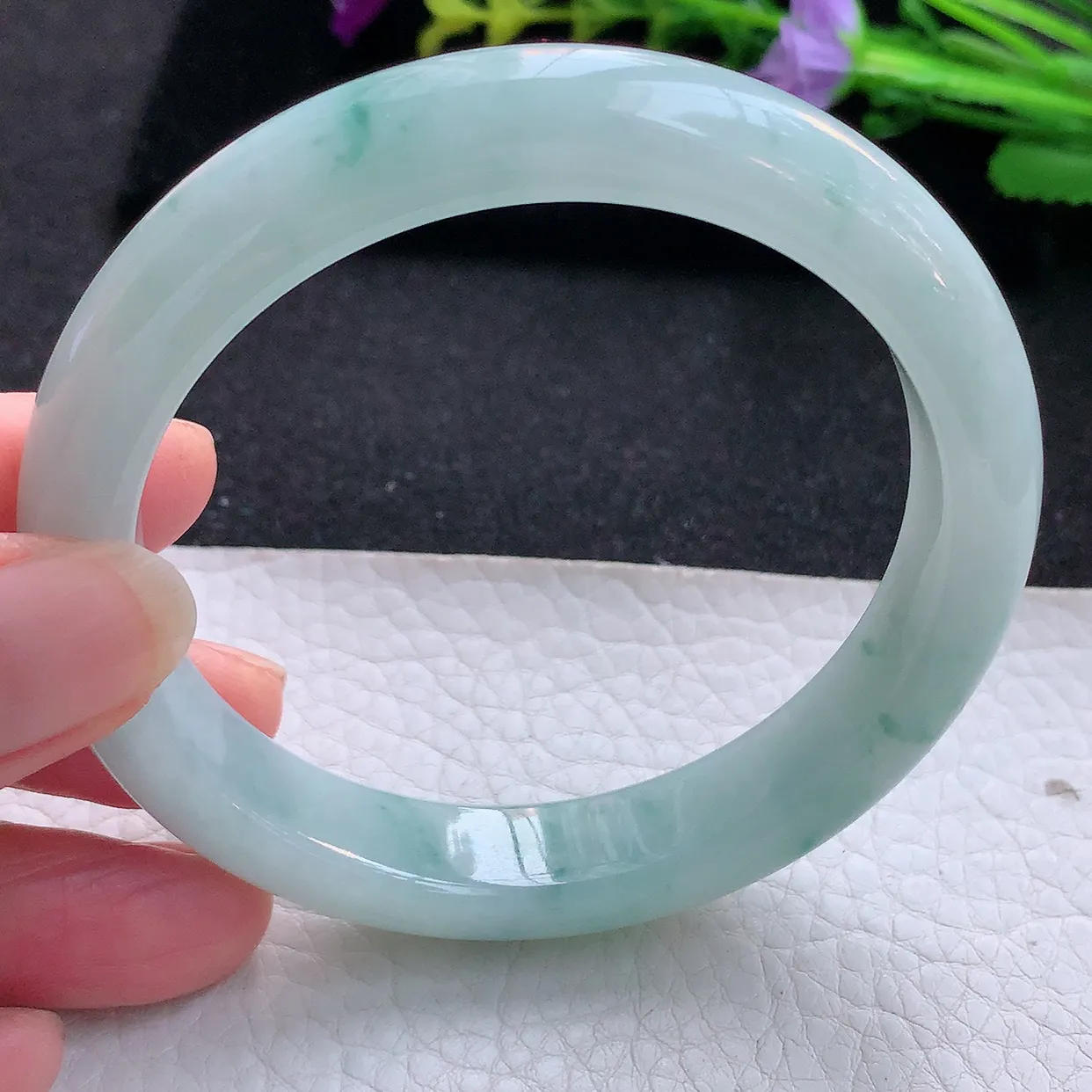 xx大圈口61*12.3*8.5平安镯 天然翡翠A货手镯水润飘花宽边正圈玉镯子