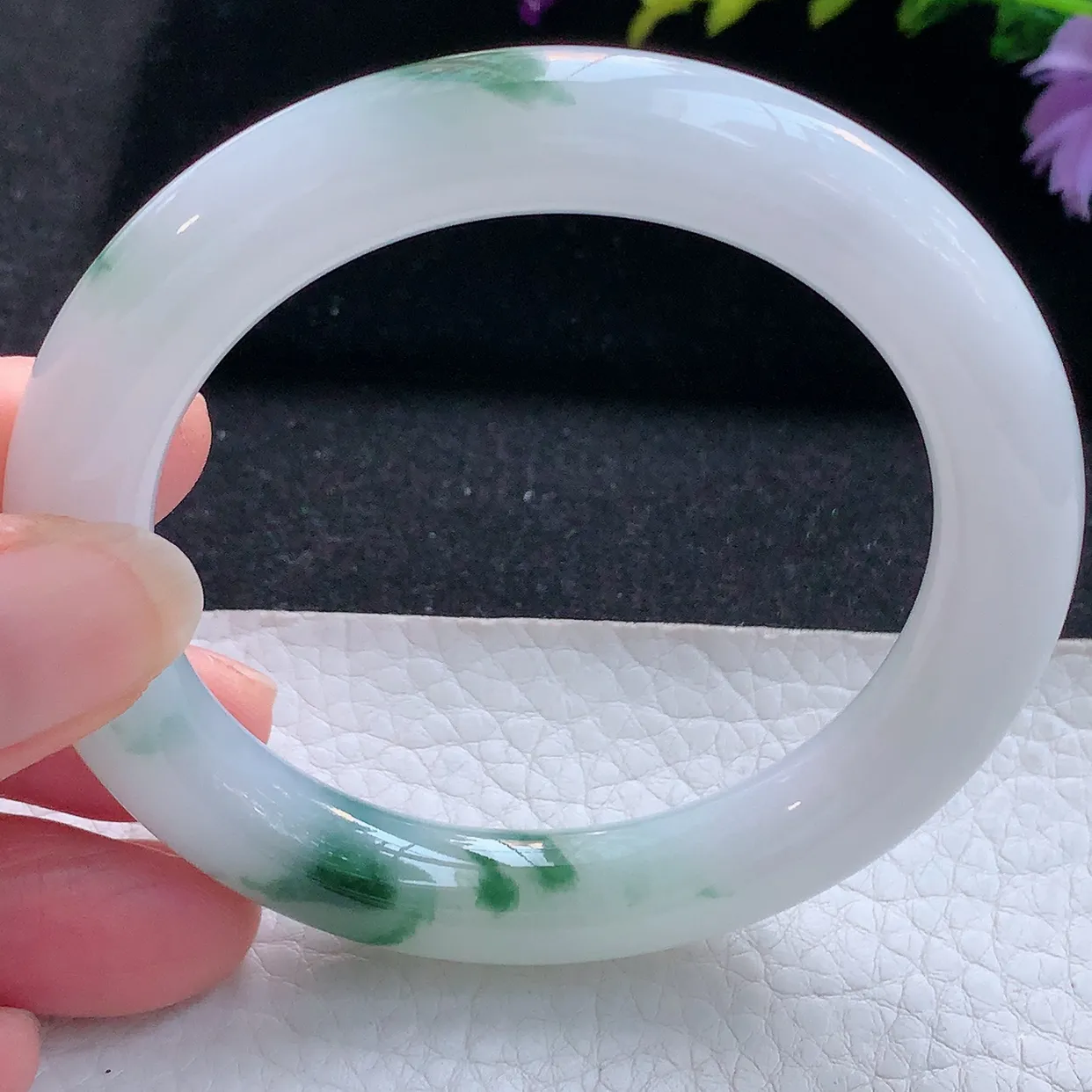 yh实拍55*10.5*10美人镯 天然翡翠A货手镯冰飘花圆条玉镯子 叮当镯