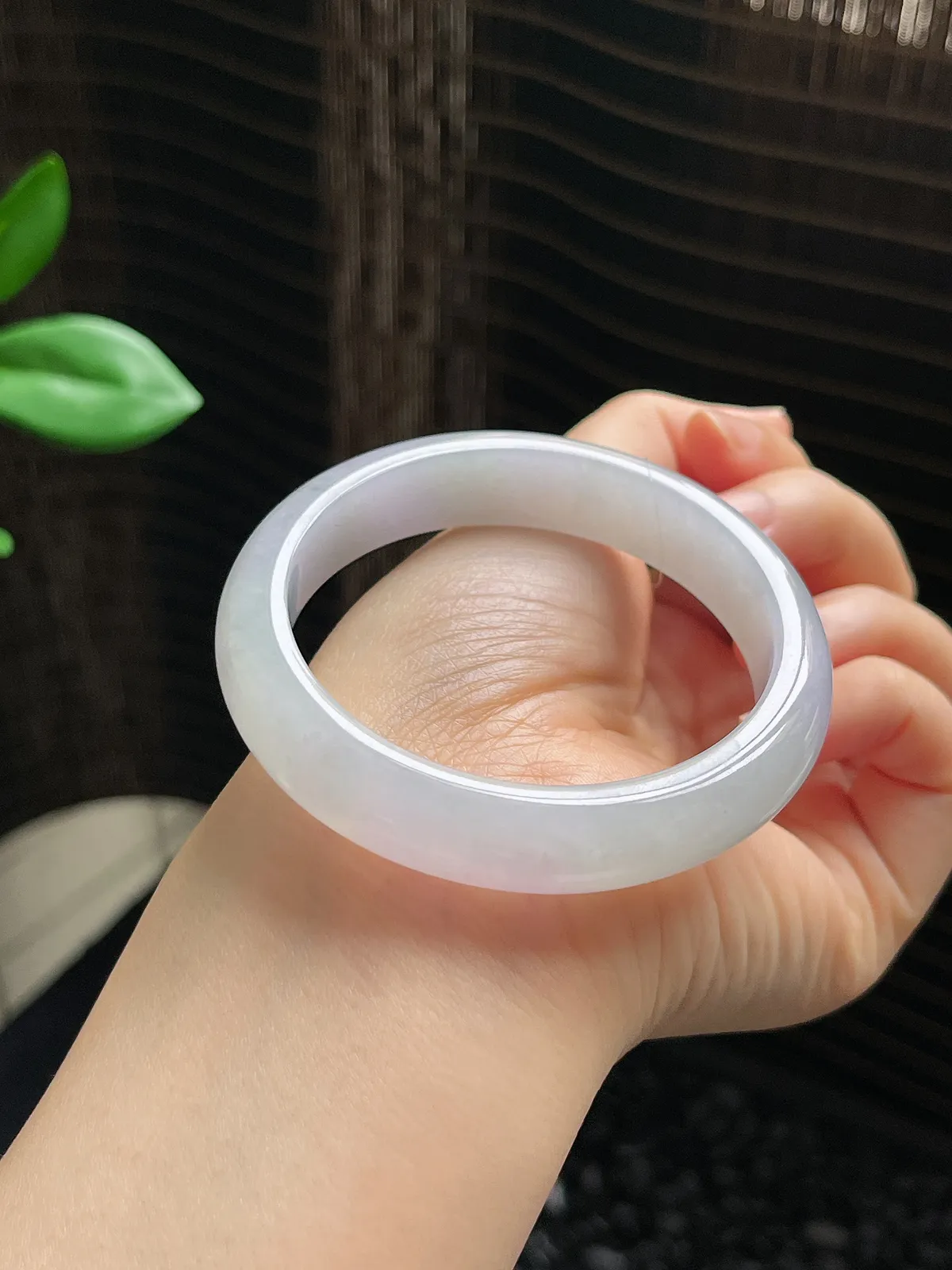 正圈53.8圈口，翡翠冰糯种淡紫色手镯