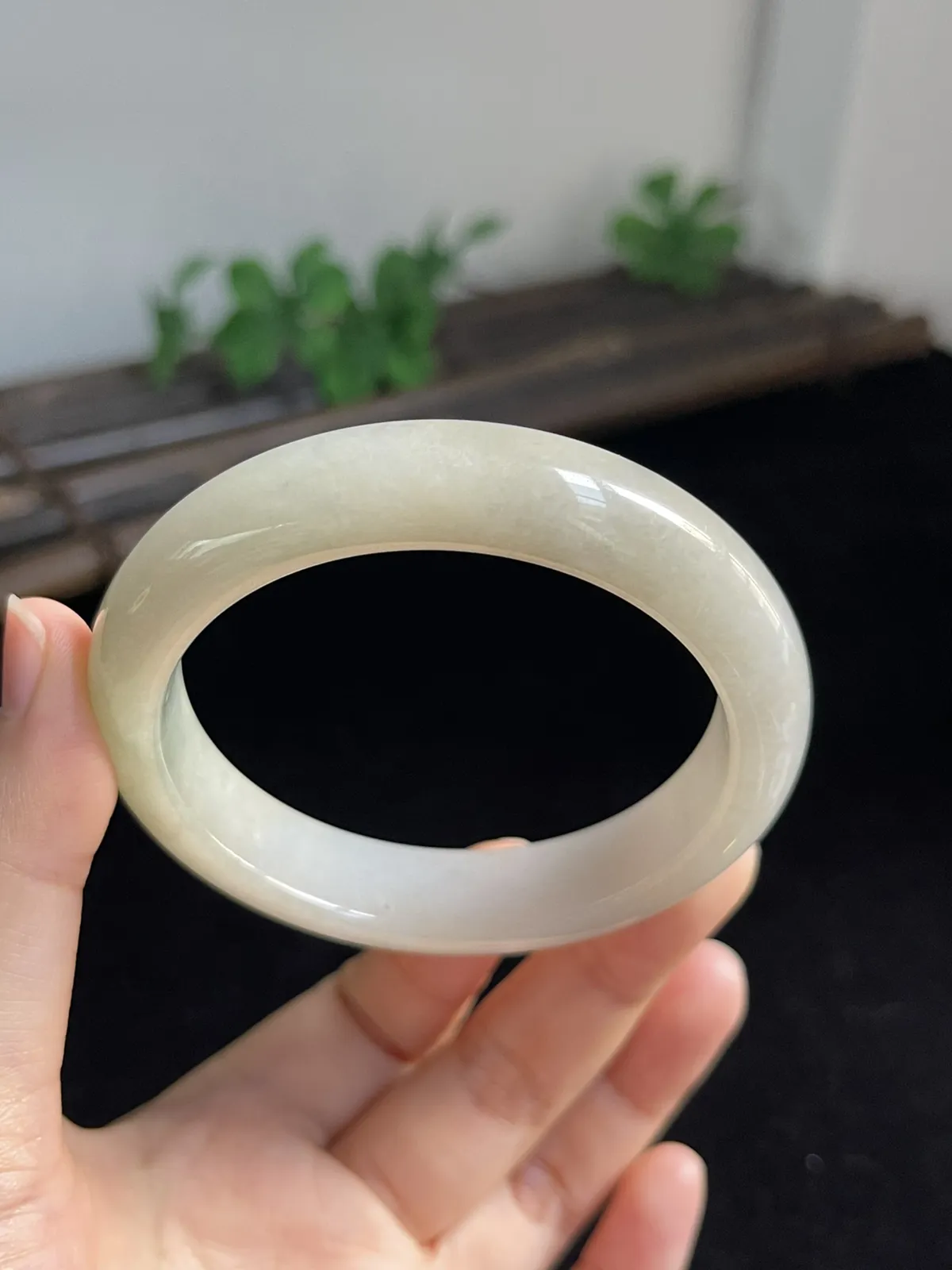 正圈56圈口，翡翠糯化种黄色手镯