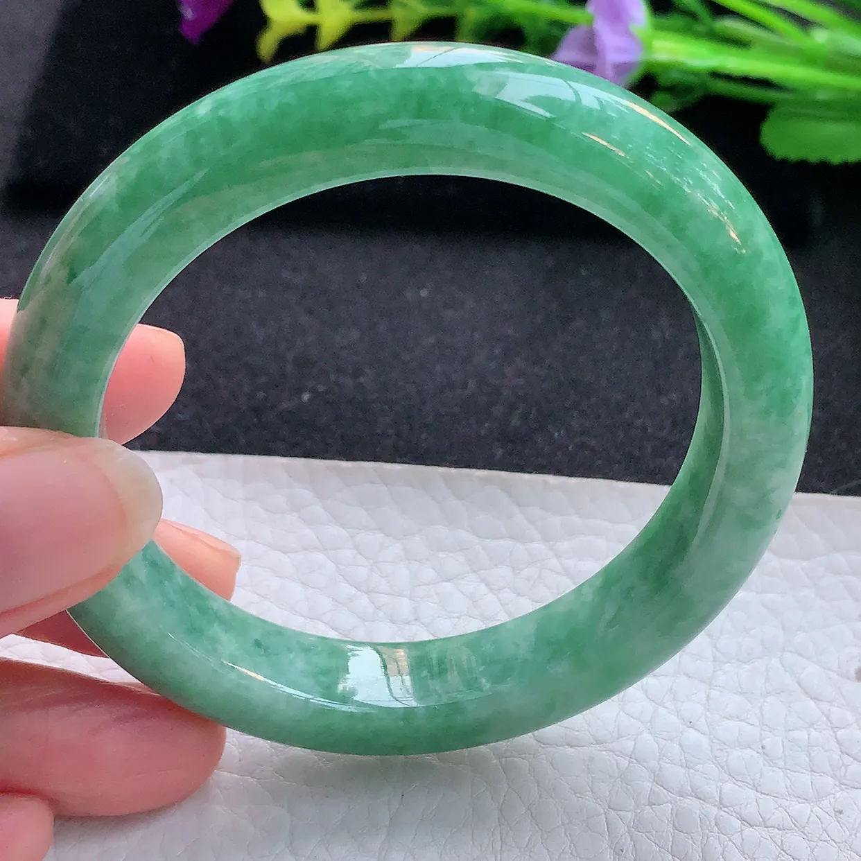js实拍55*11.5*8平安镯 天然翡翠A货手镯满绿宽边正圈玉镯子