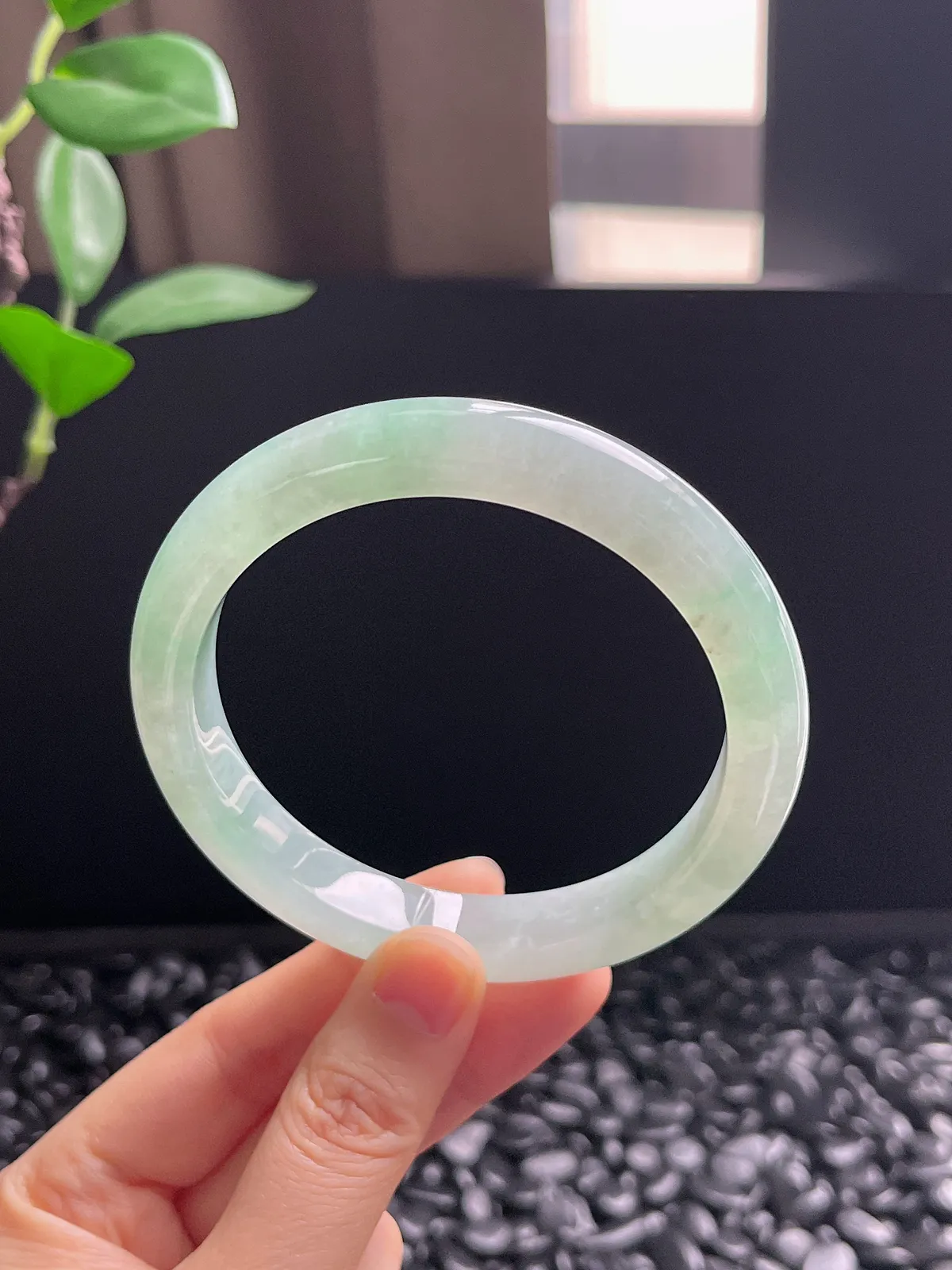 正圈62圈口，翡翠冰糯种绿色手镯