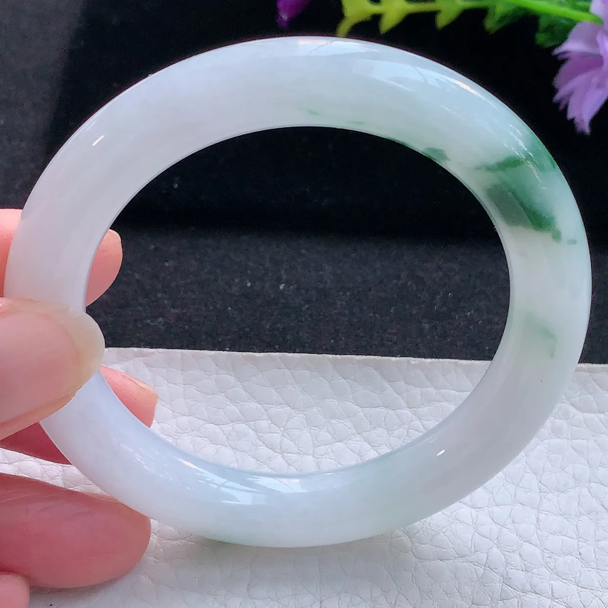 yh实拍55*10.5*10美人镯 天然翡翠A货手镯冰飘花圆条玉镯子 叮当镯