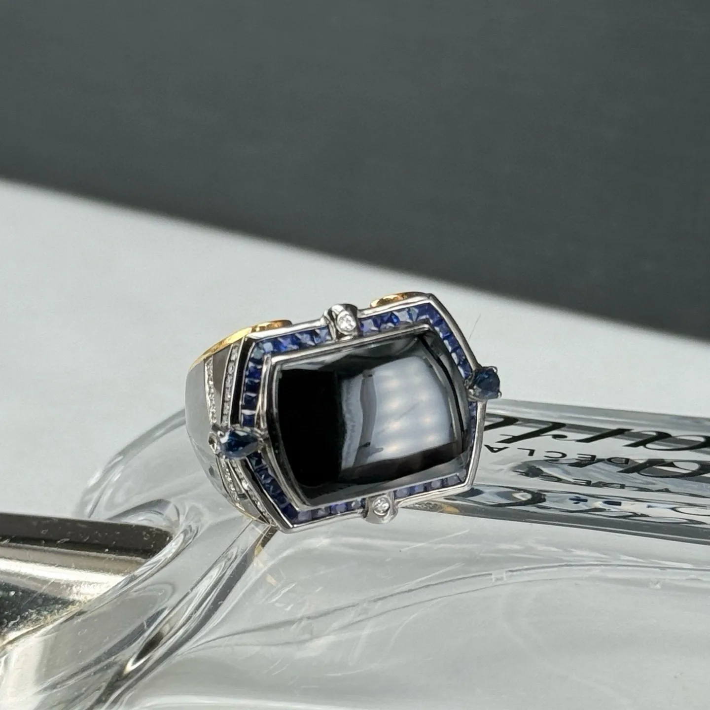 精品18k豪镶墨翠男戒 种好色正 黑度极好 打灯通透 油性十足 尺寸15.7