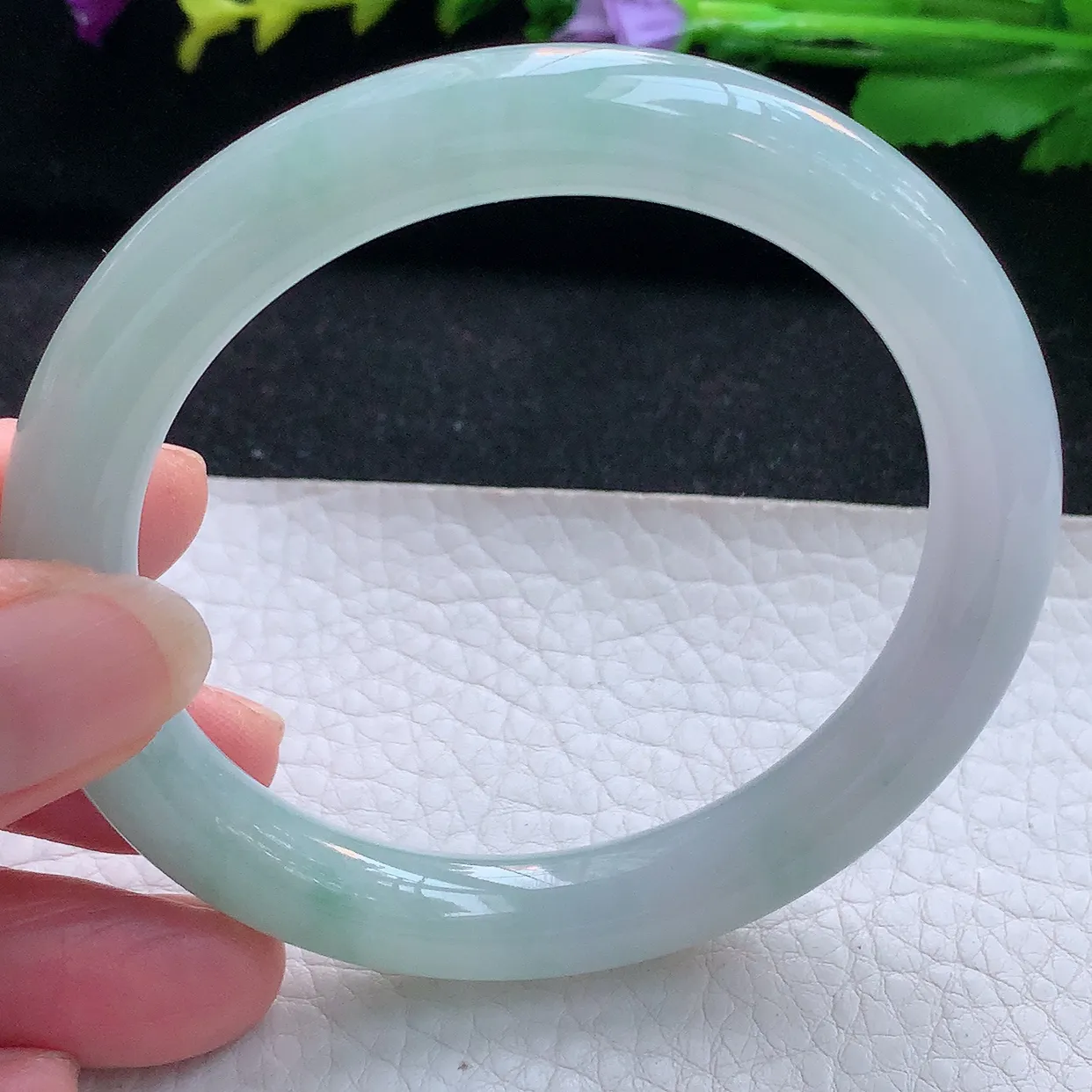 r实拍58*9.8*9.5美人镯 天然翡翠A货手镯清新圆条正圈玉镯子 叮当镯