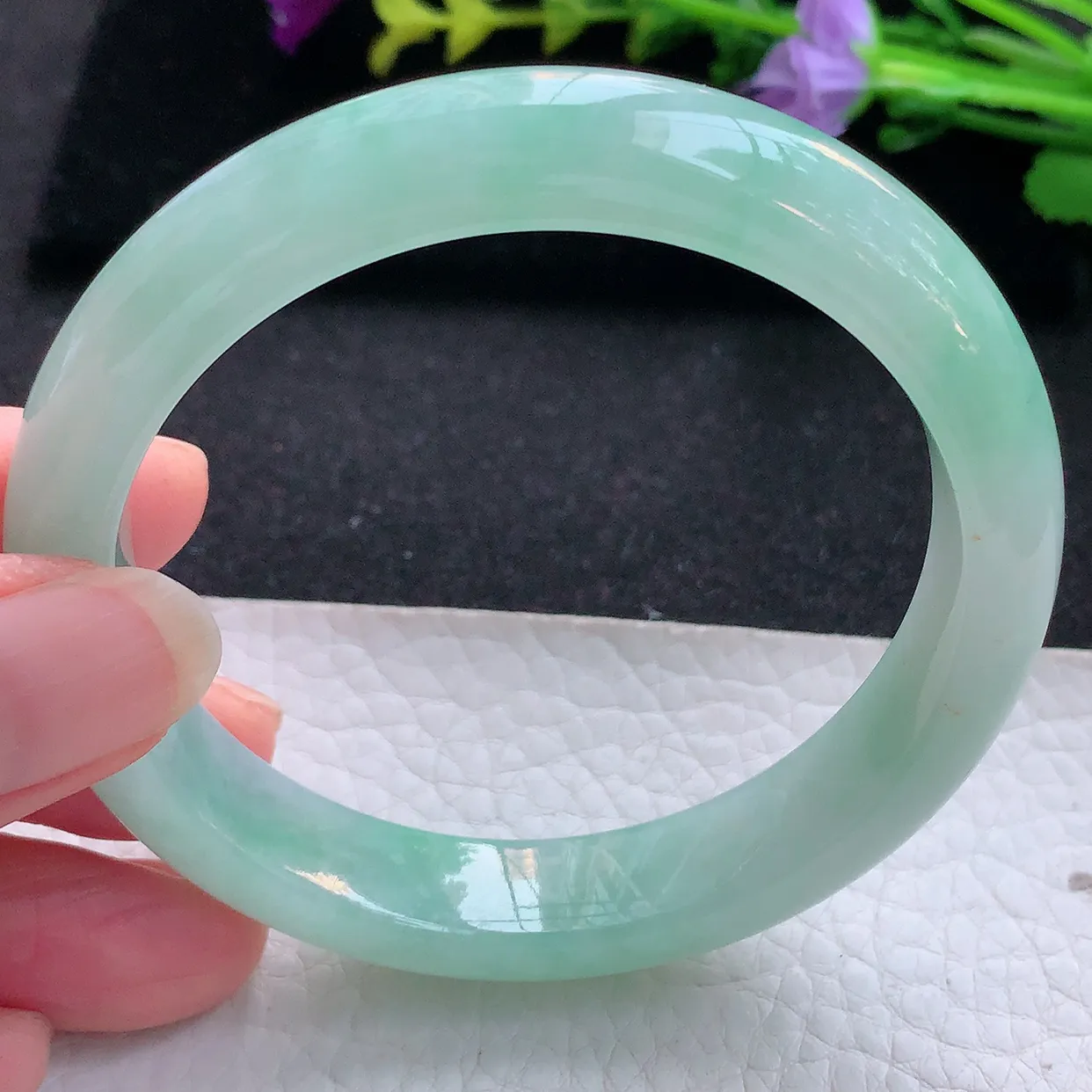 xx实拍57*12*8.3平安镯 天然翡翠A货手镯冰绿纯美宽边正圈玉镯子