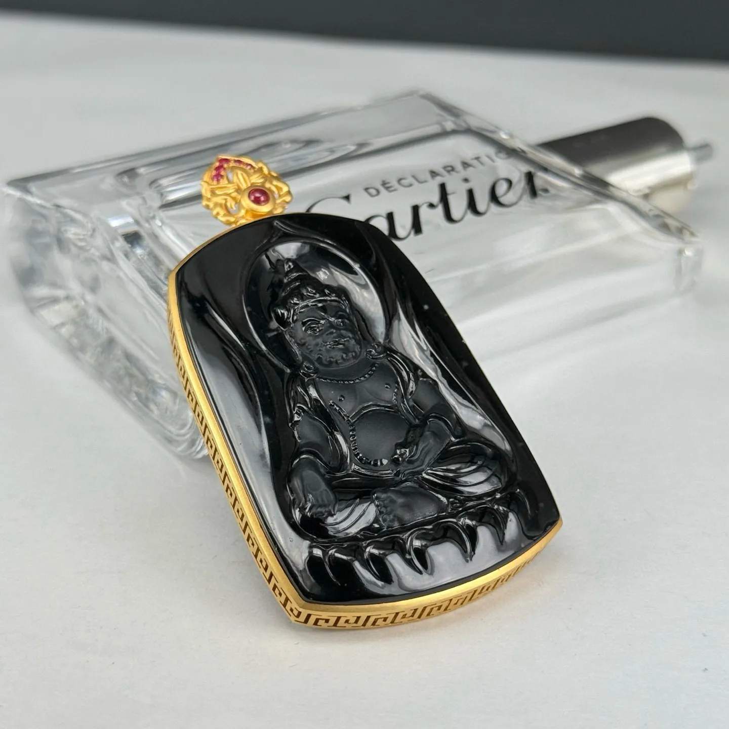 精品18k墨翠黄财神 种好色正 黑度极好 打灯通透 油性十足 尺寸65.9