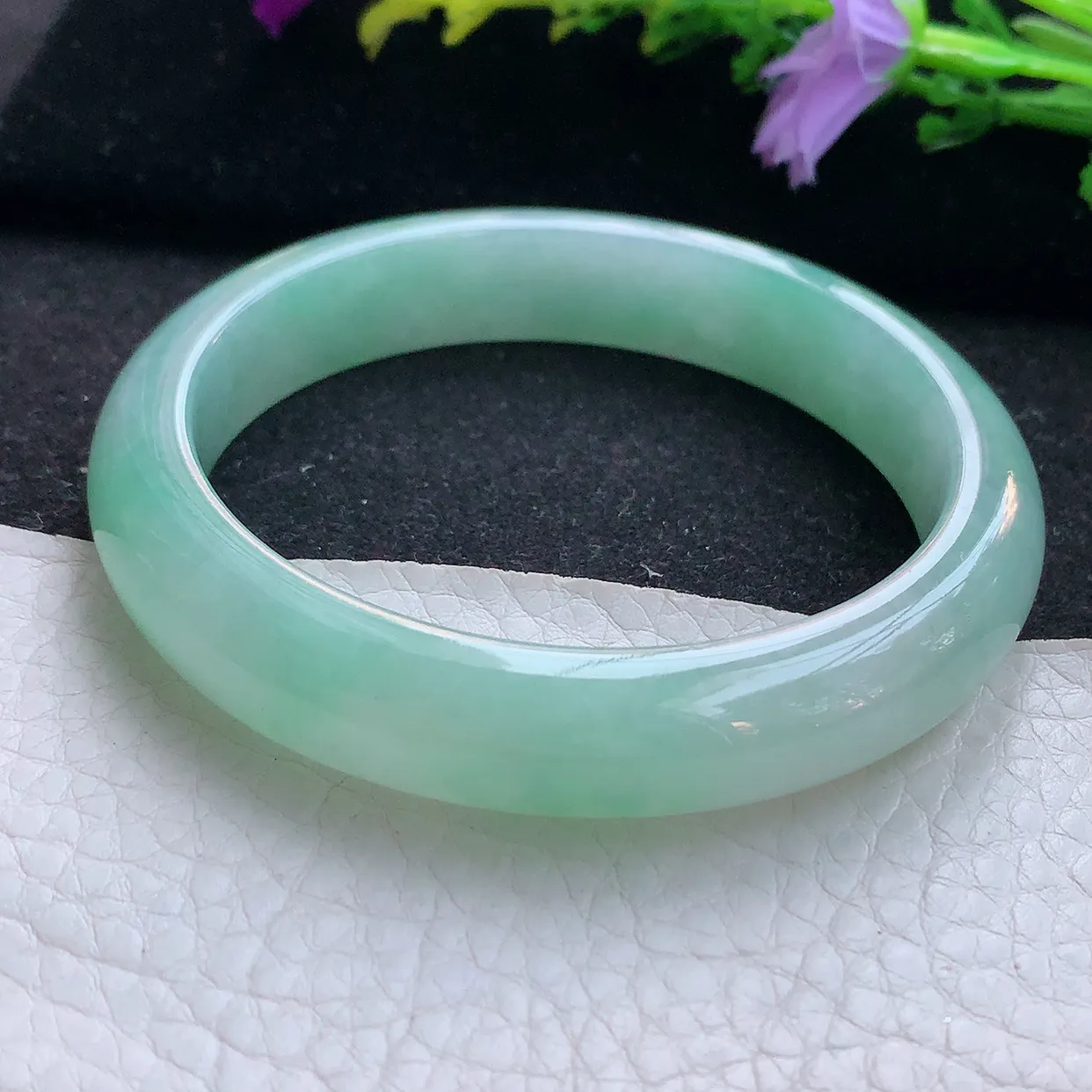 xx实拍57*12*8.3平安镯 天然翡翠A货手镯冰绿纯美宽边正圈玉镯子