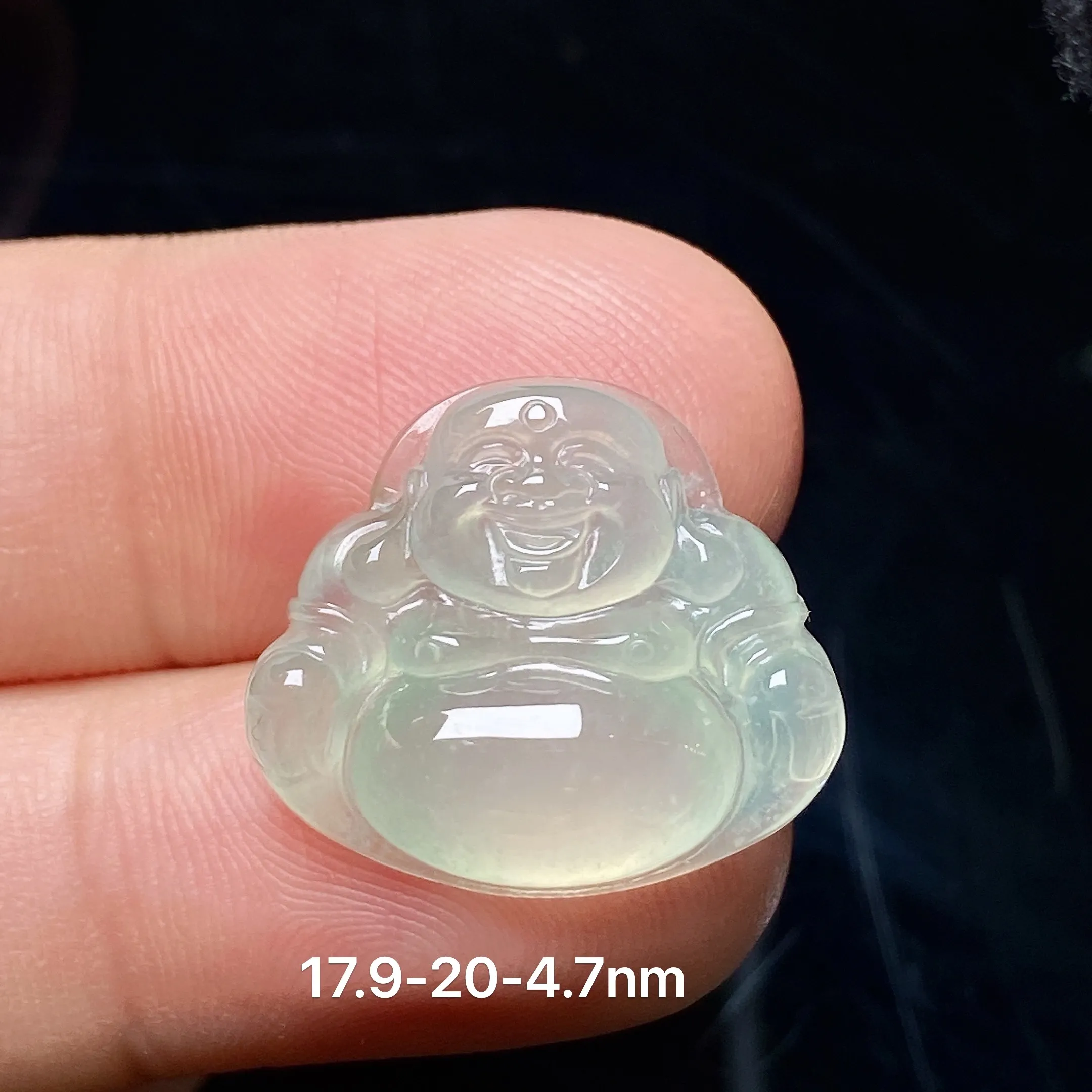 冰晴底笑佛，冰润细腻，品相饱满，种水足 整体尺寸17.9*20*4.7