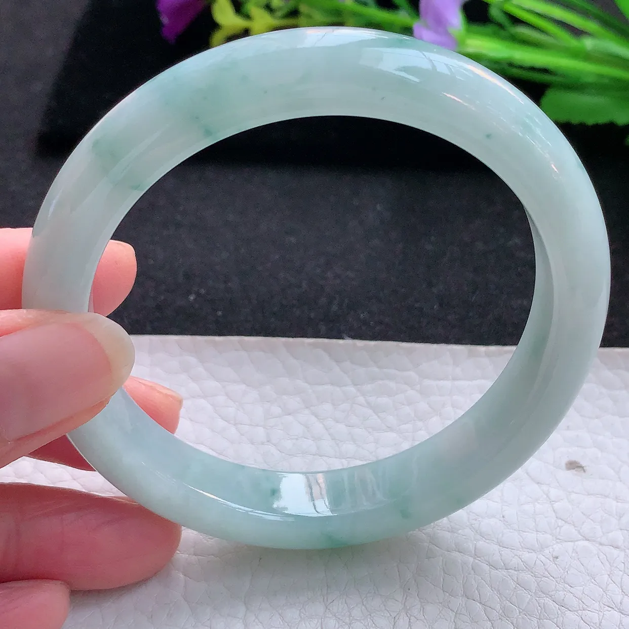 xx大圈口61*12.3*8.5平安镯 天然翡翠A货手镯水润飘花宽边正圈玉镯子