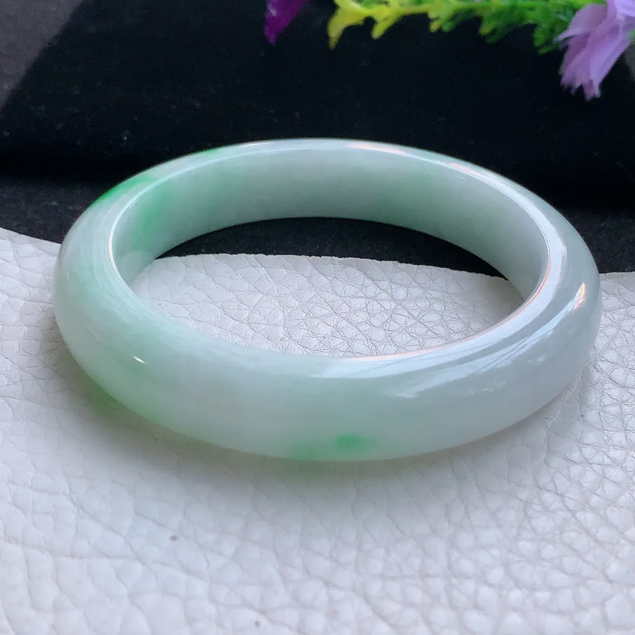 yh实拍56.5*11.8*8.5平安镯 天然翡翠A货手镯白底青宽边玉镯子