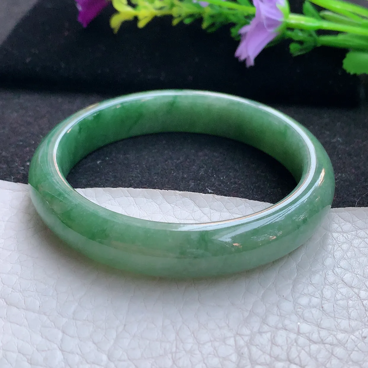 xx实拍56*11.8*7.6平安镯 天然翡翠A货手镯水润辣绿宽边正圈玉镯子