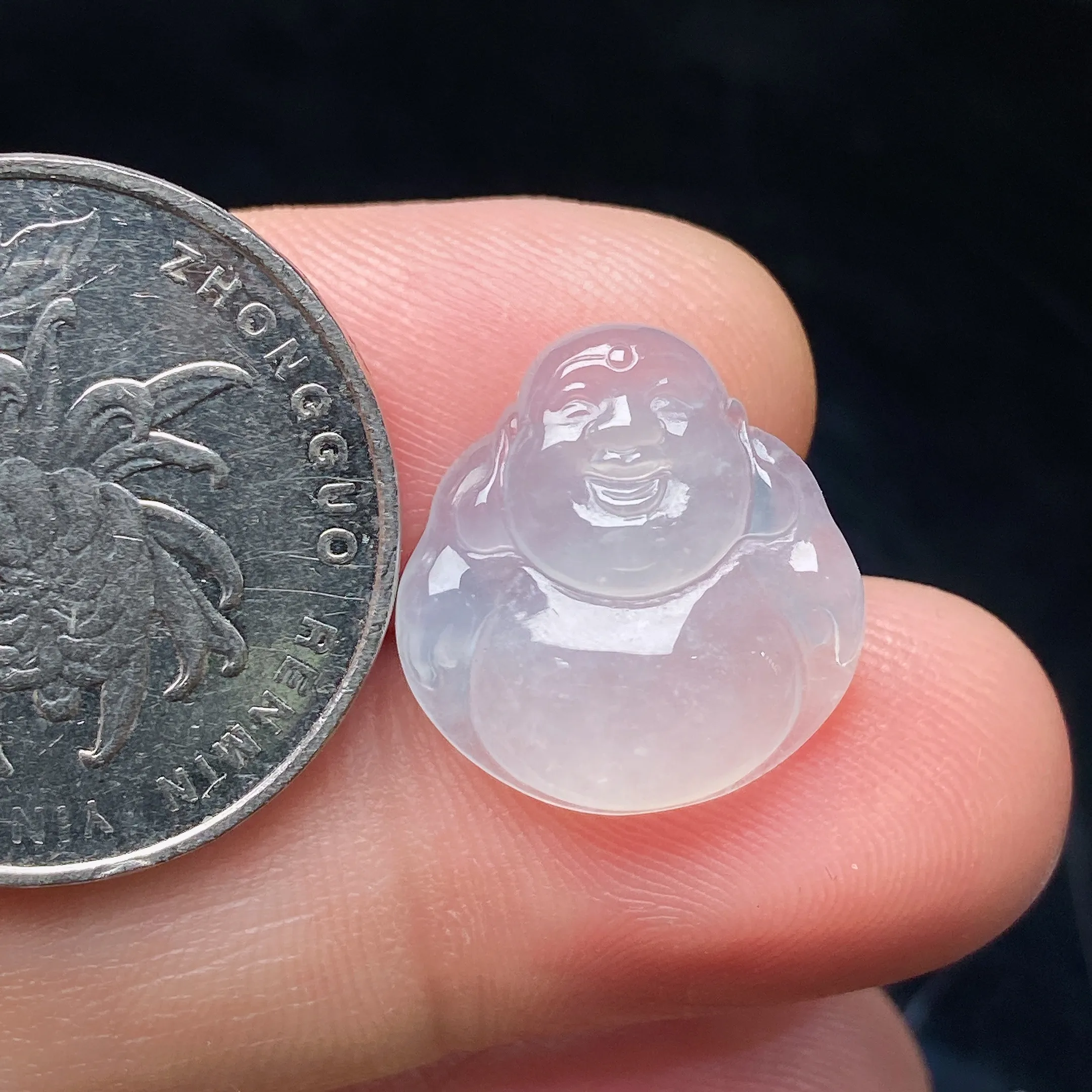 冰种舒佛，冰润细腻，品相好，种水足，整体尺寸16.8*15.8*3.7