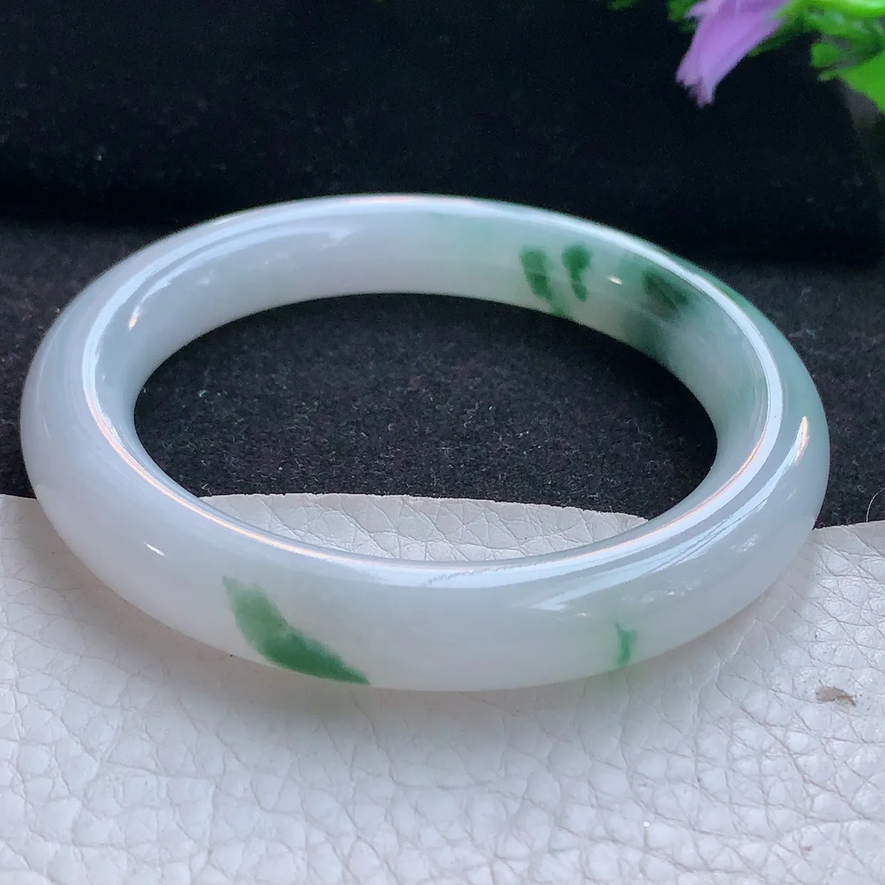 yh实拍55*10.5*10美人镯 天然翡翠A货手镯冰飘花圆条玉镯子 叮当镯