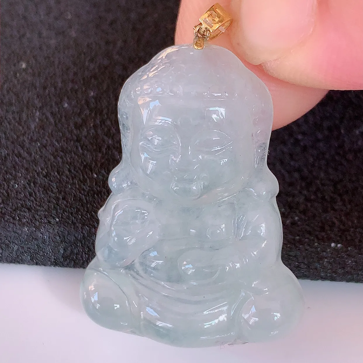18K金镶嵌冰胶翡翠保平安宝宝佛吊坠，一生平安，玉质莹润，佩戴佳品，#49.28