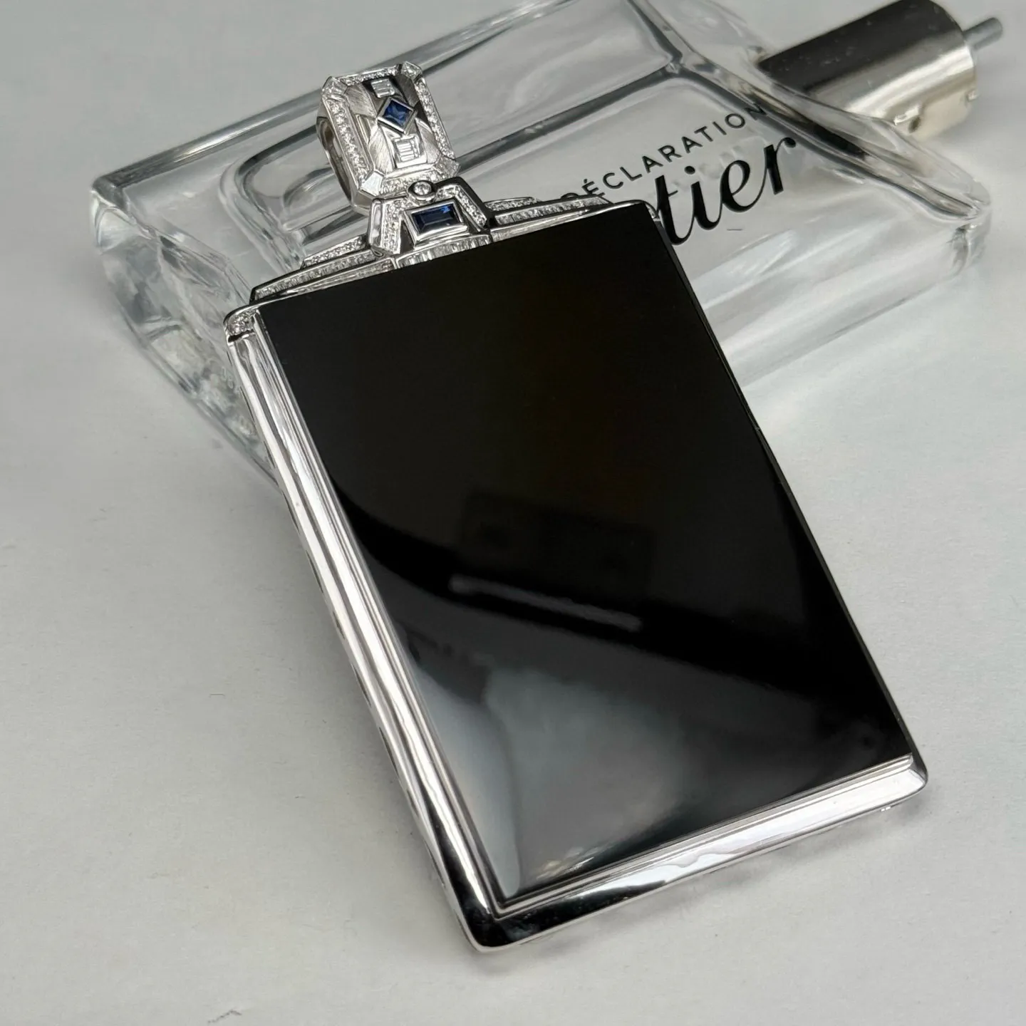 精品墨翠超大无事牌 种好色正 黑度极好 打灯通透 重金豪镶 尺寸90.3